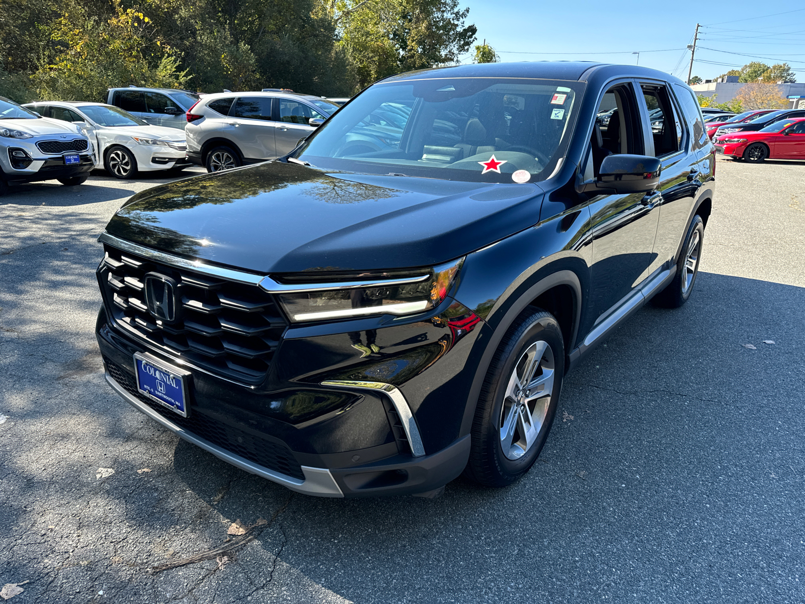 2023 Honda Pilot EX-L 8 Passenger 2