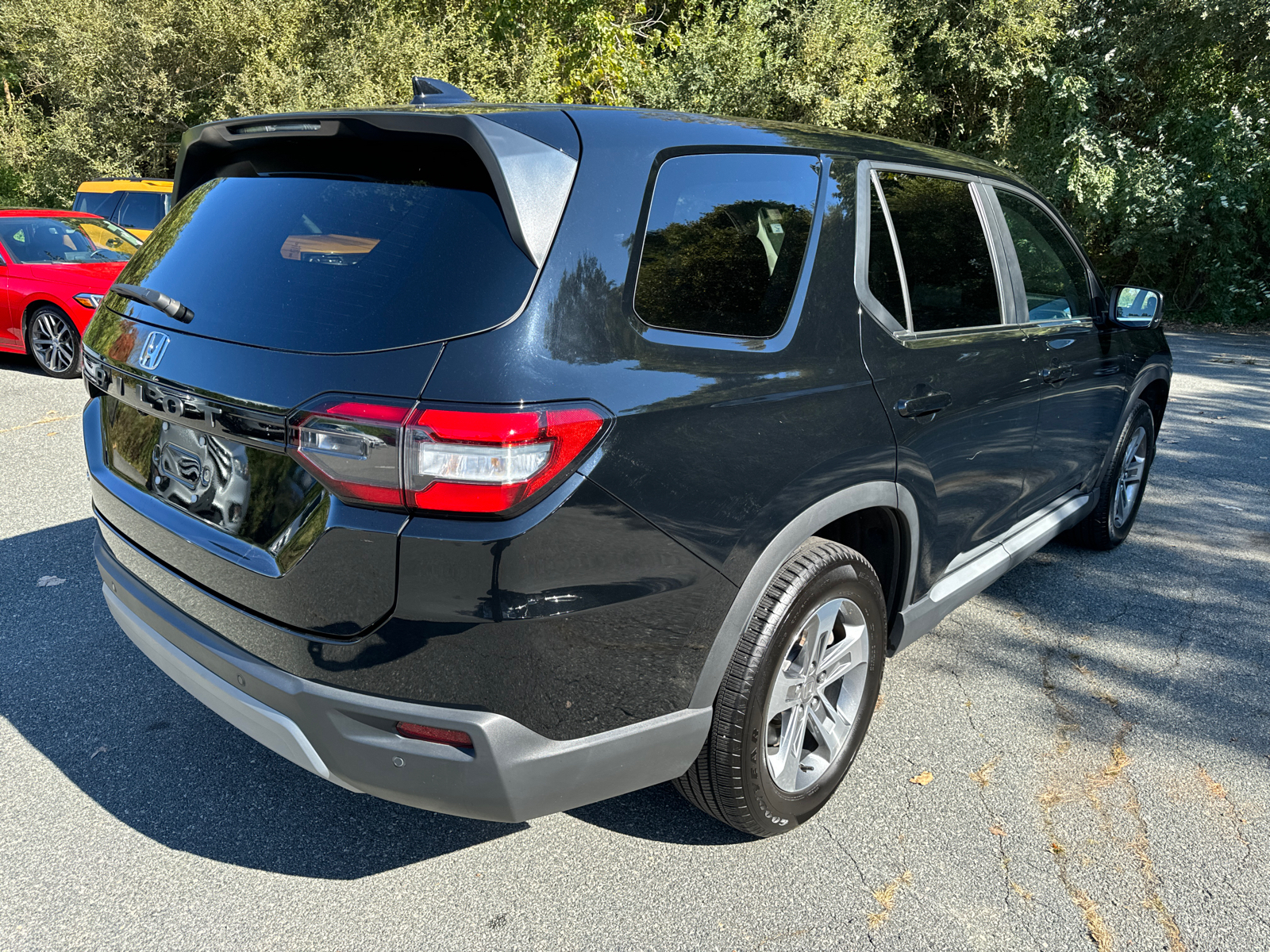 2023 Honda Pilot EX-L 8 Passenger 6