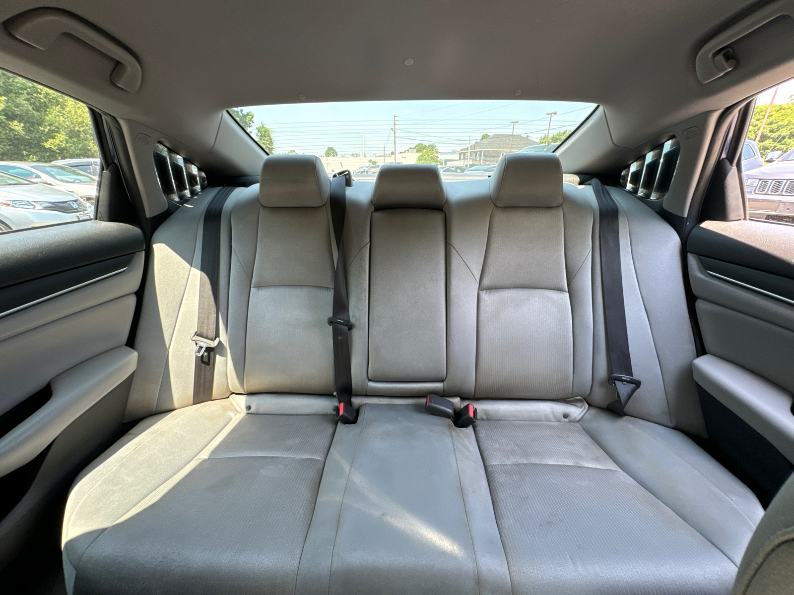 2019 Honda Accord LX 1.5T 29
