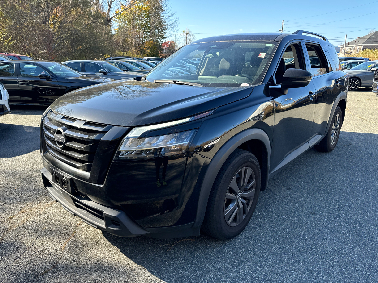 2022 Nissan Pathfinder SV 2