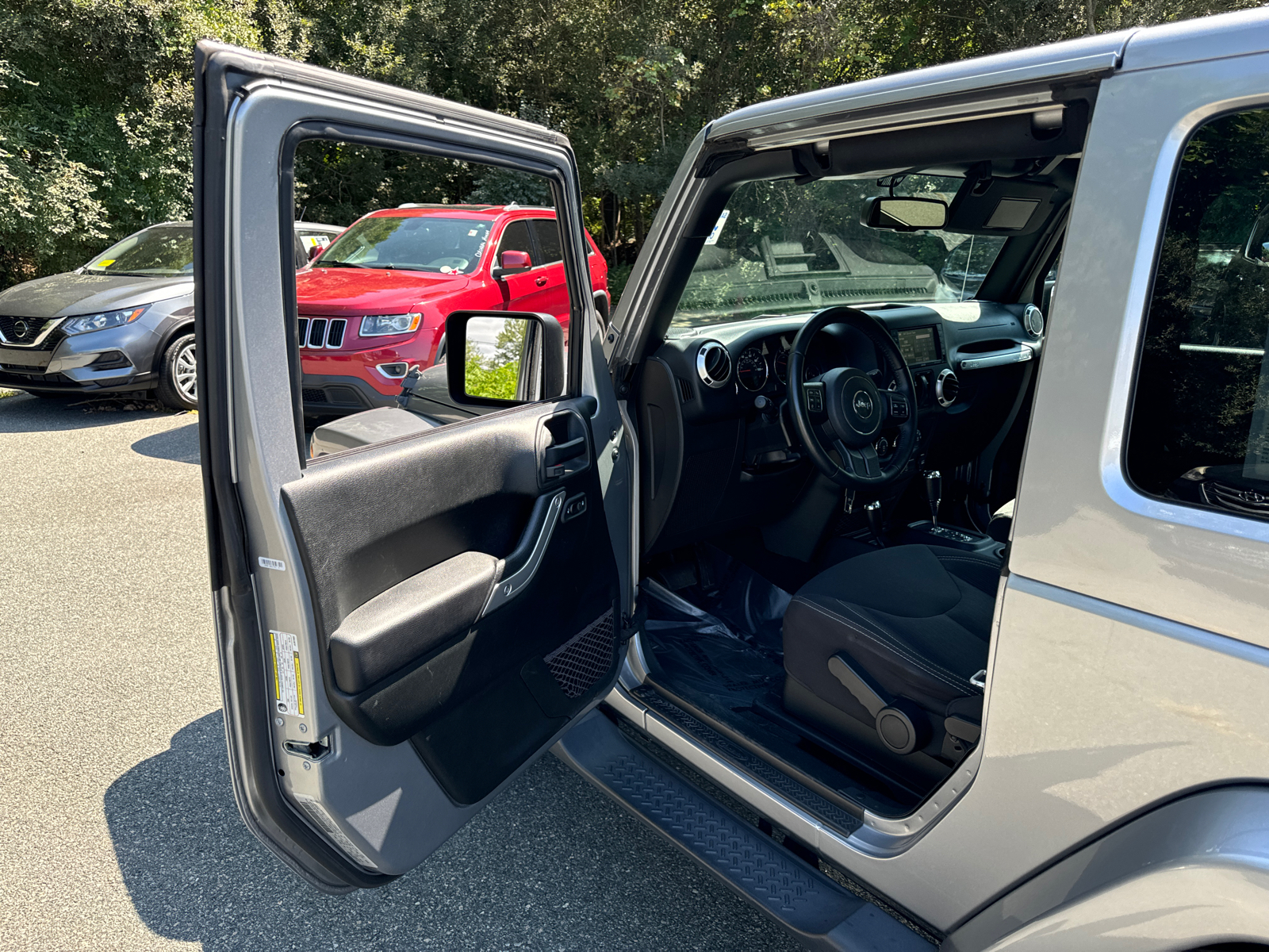 2018 Jeep Wrangler Sahara 11