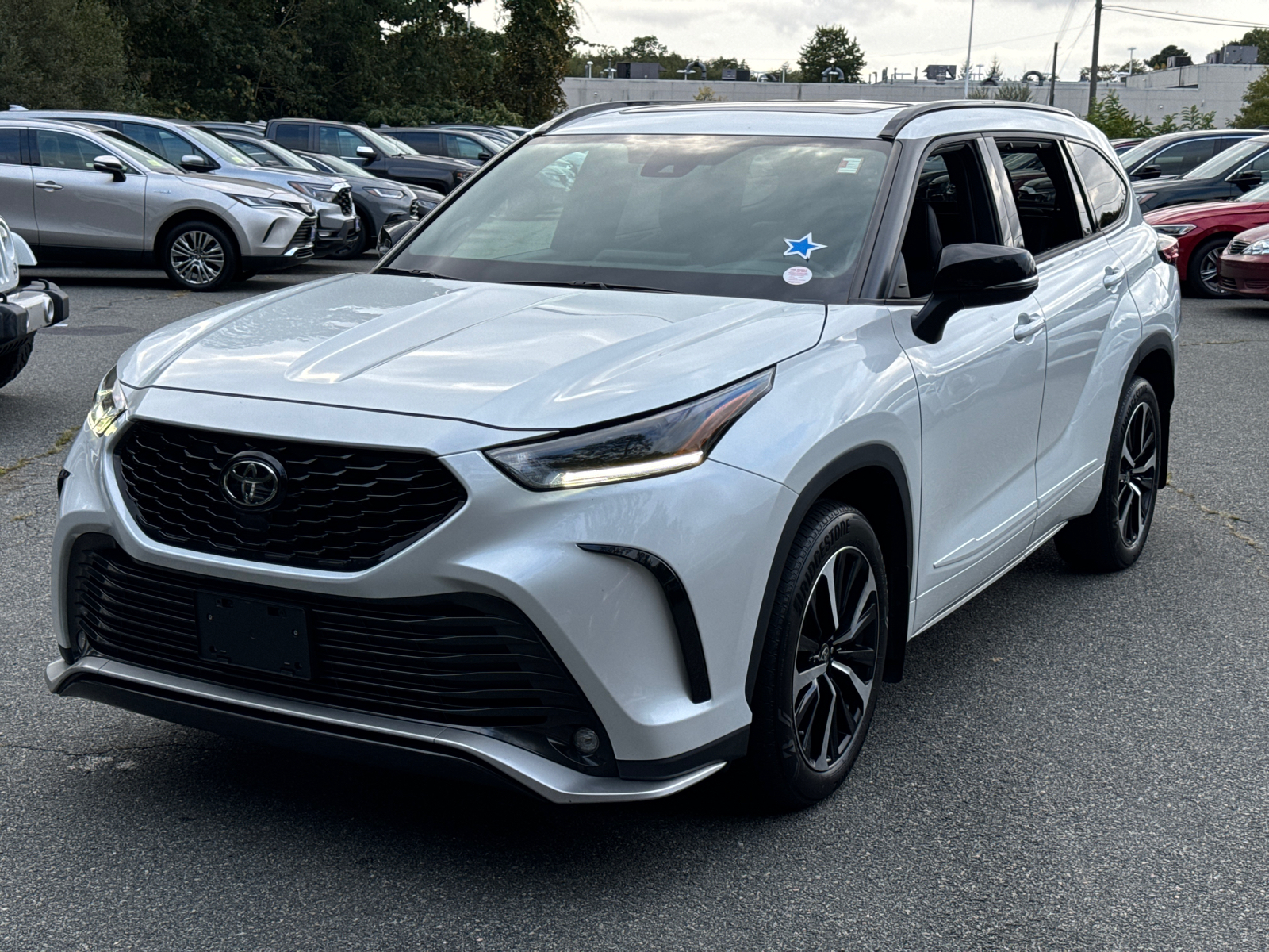 2022 Toyota Highlander XSE 1