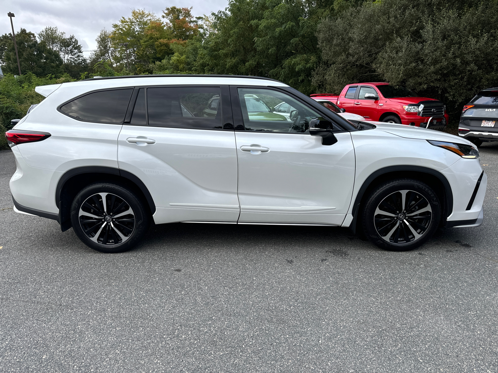 2022 Toyota Highlander XSE 7