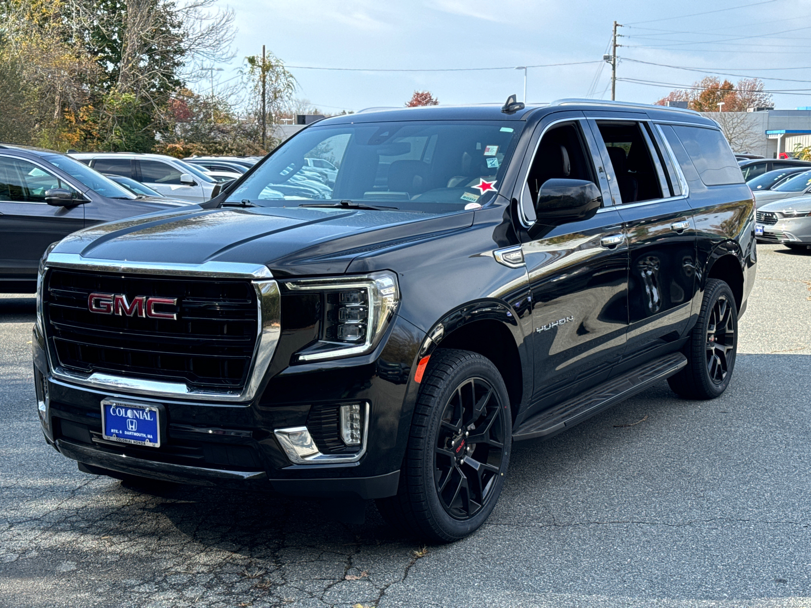 2022 GMC Yukon XL SLE 1