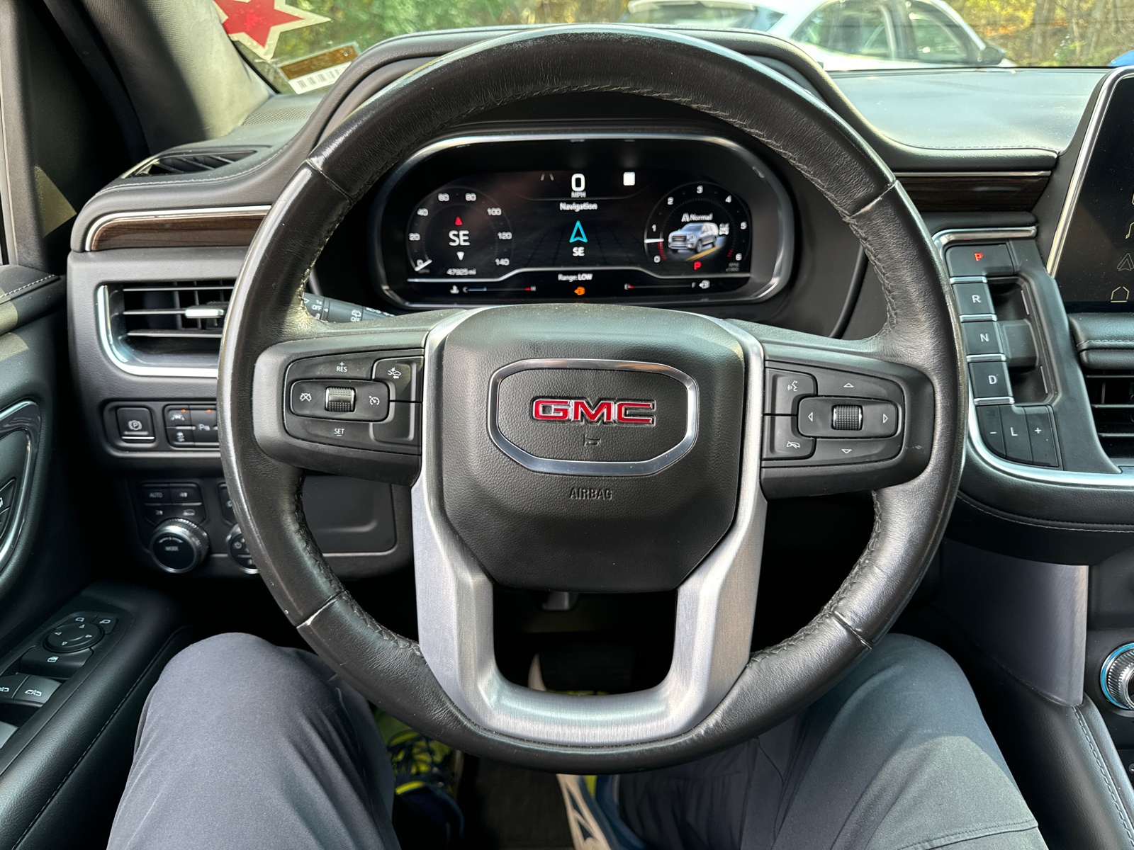 2022 GMC Yukon XL SLE 16