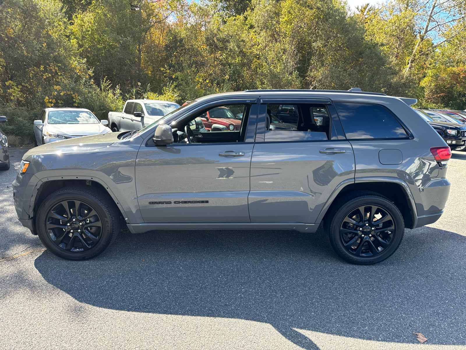 2020 Jeep Grand Cherokee Altitude 3