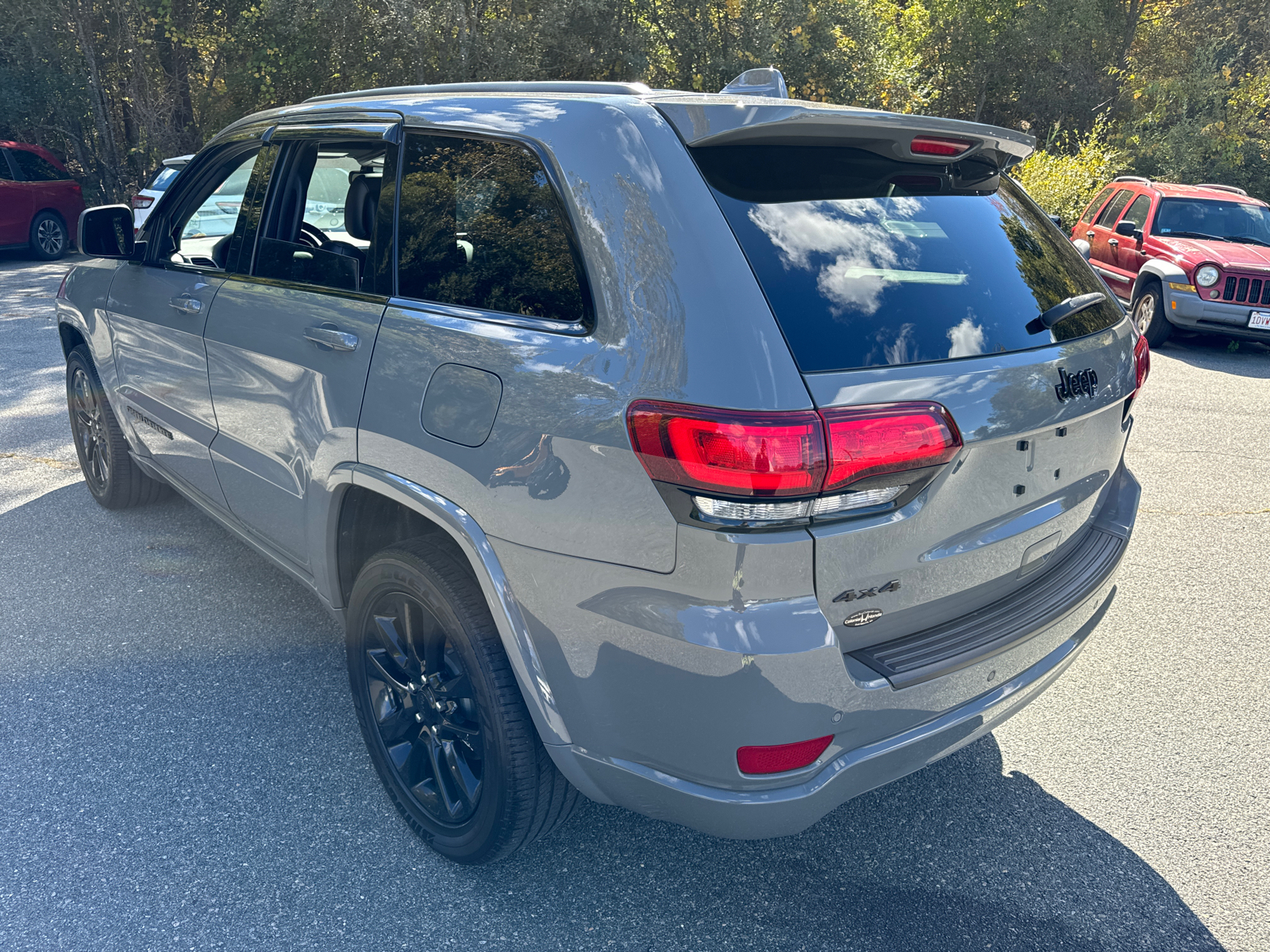 2020 Jeep Grand Cherokee Altitude 4