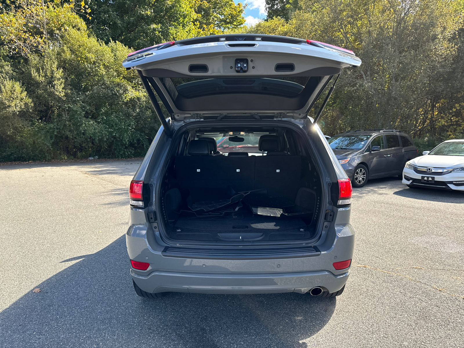 2020 Jeep Grand Cherokee Altitude 38