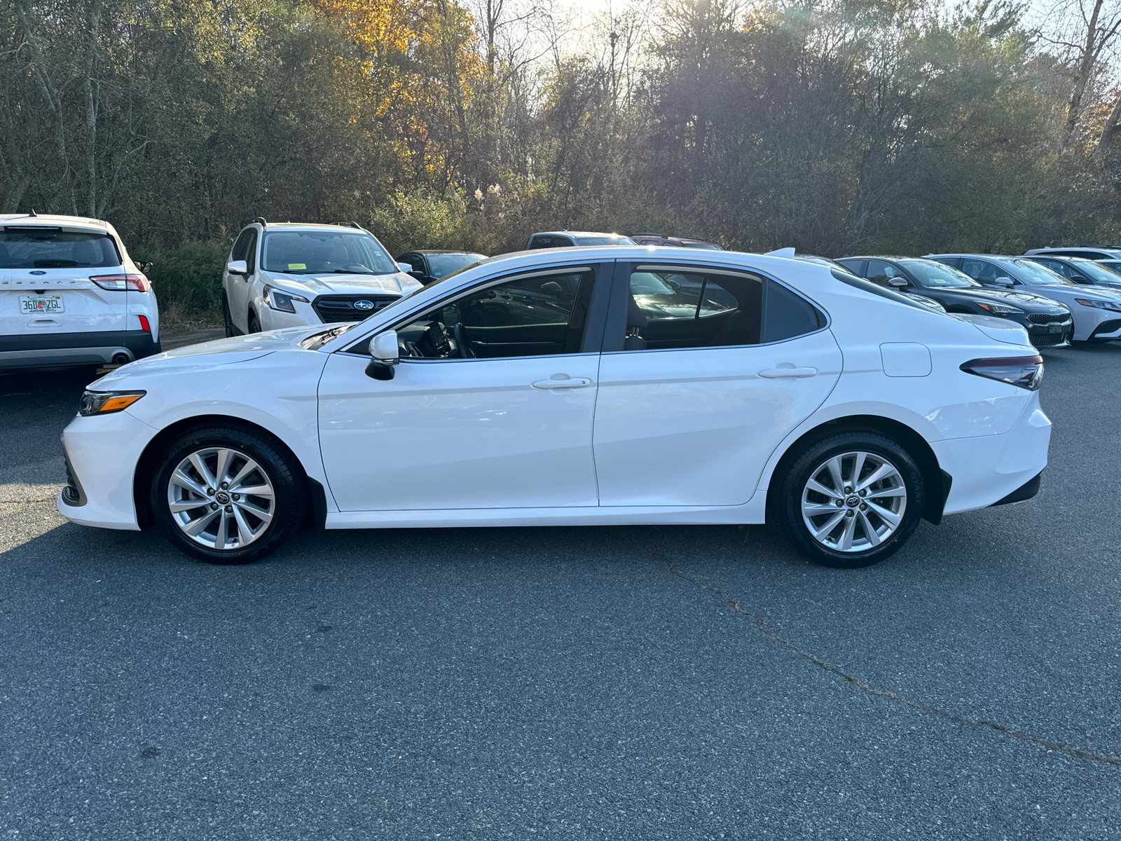 2023 Toyota Camry LE 3