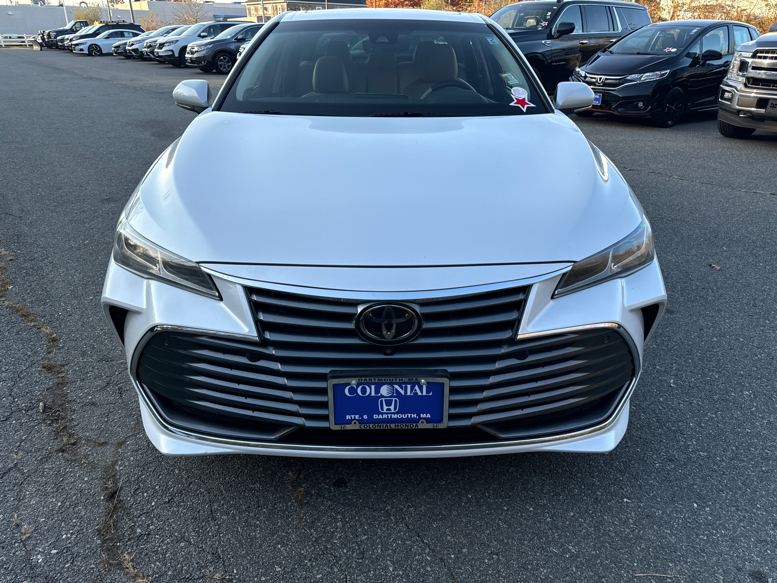 2019 Toyota Avalon Limited 9