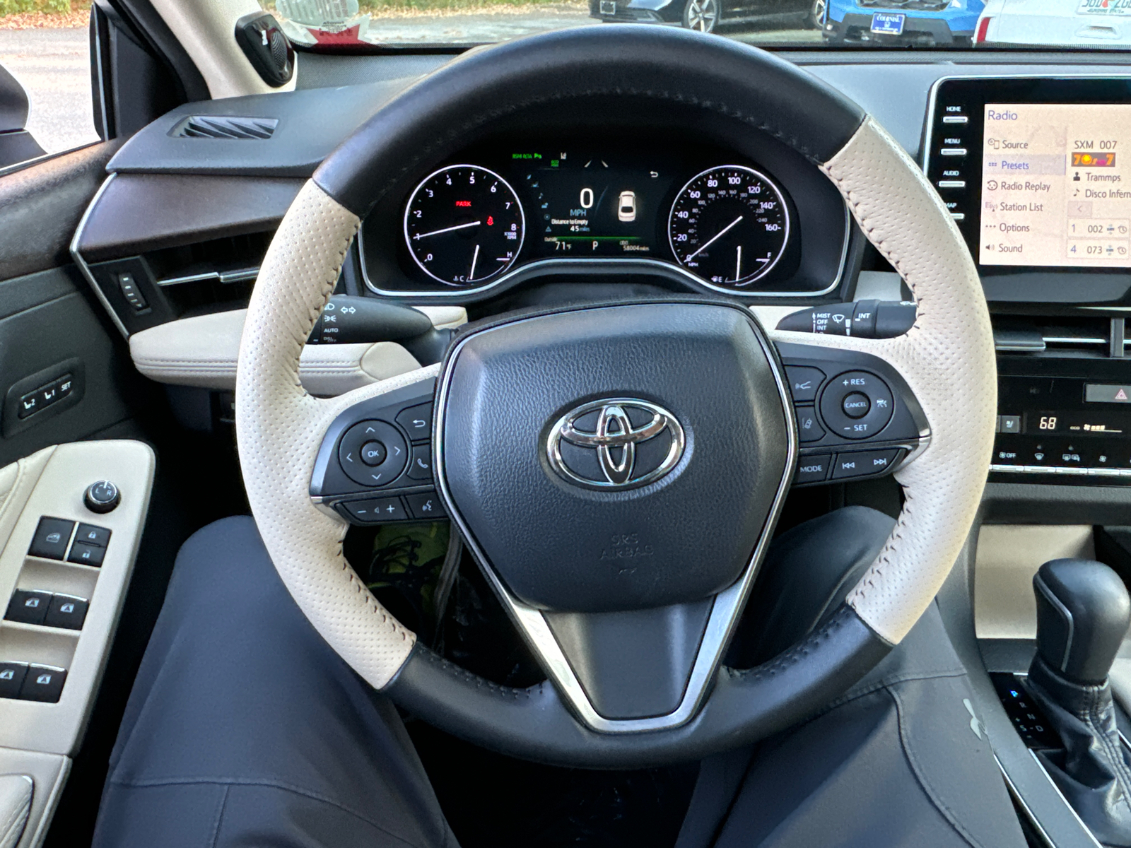 2019 Toyota Avalon Limited 17