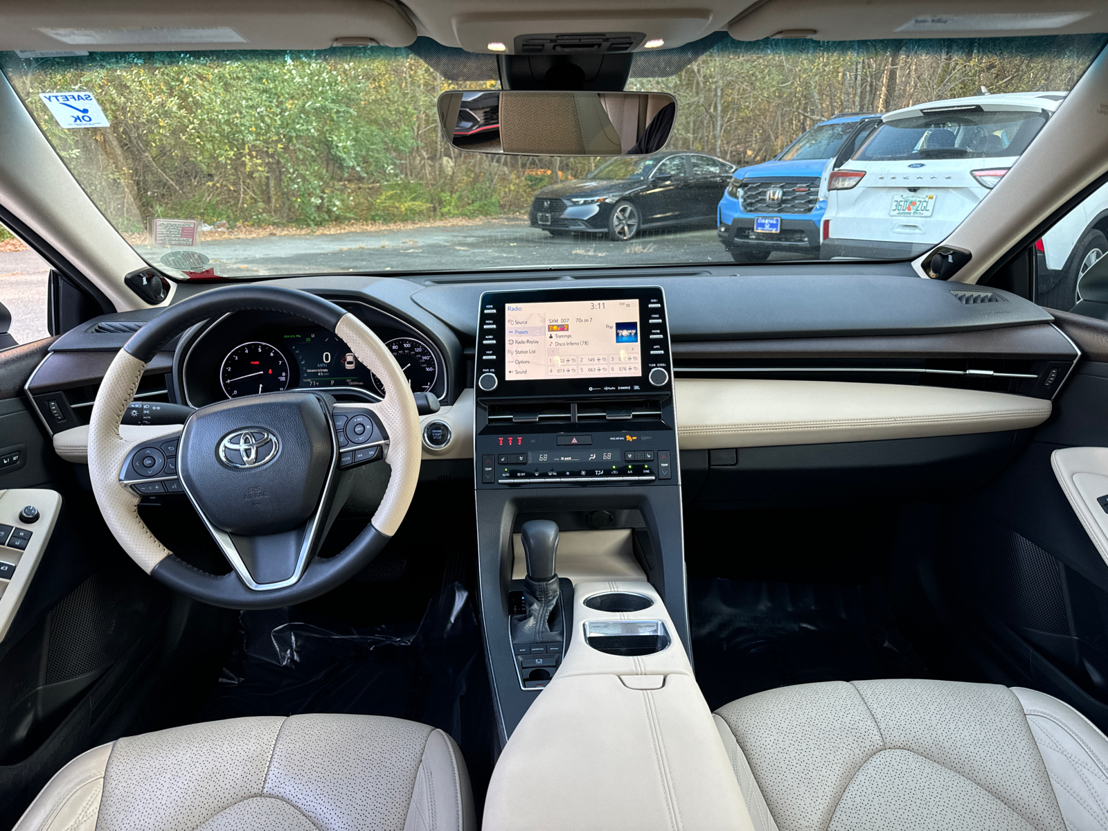 2019 Toyota Avalon Limited 34