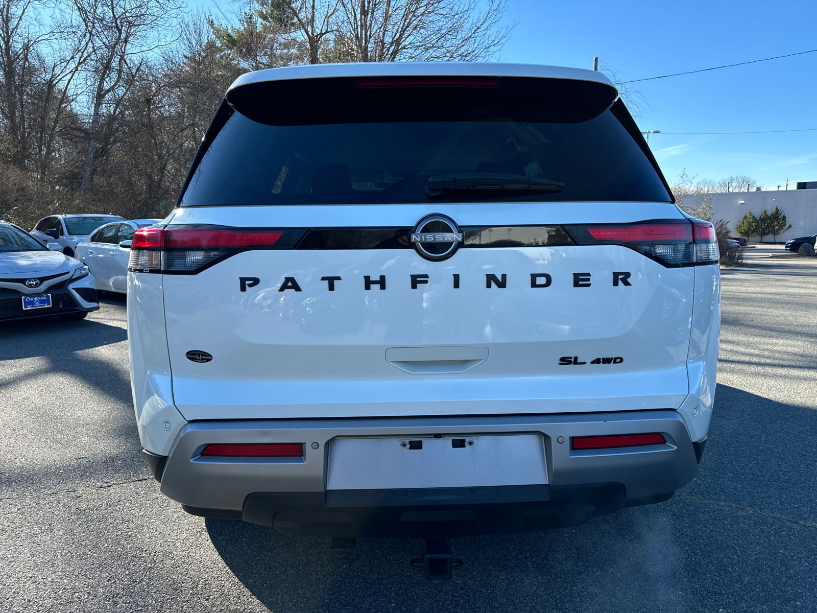 2022 Nissan Pathfinder SL 5