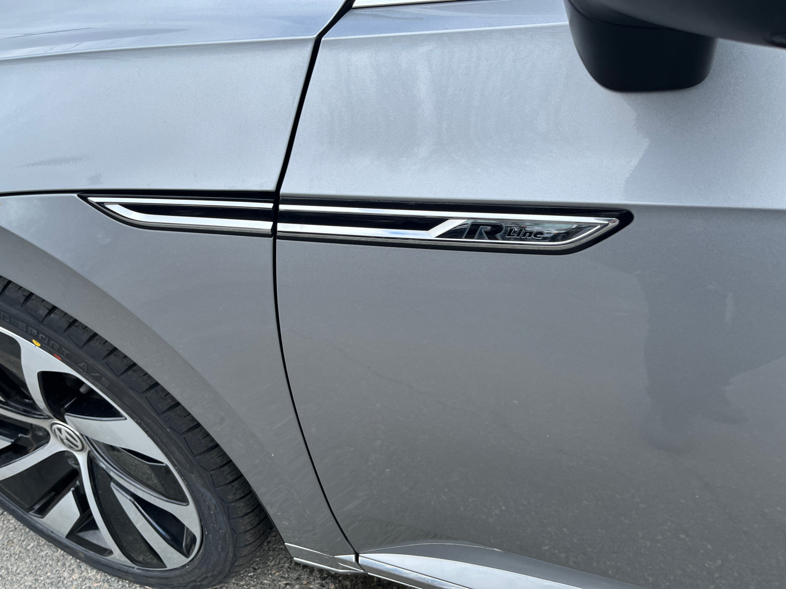 2019 Volkswagen Arteon SEL Premium R-Line 9