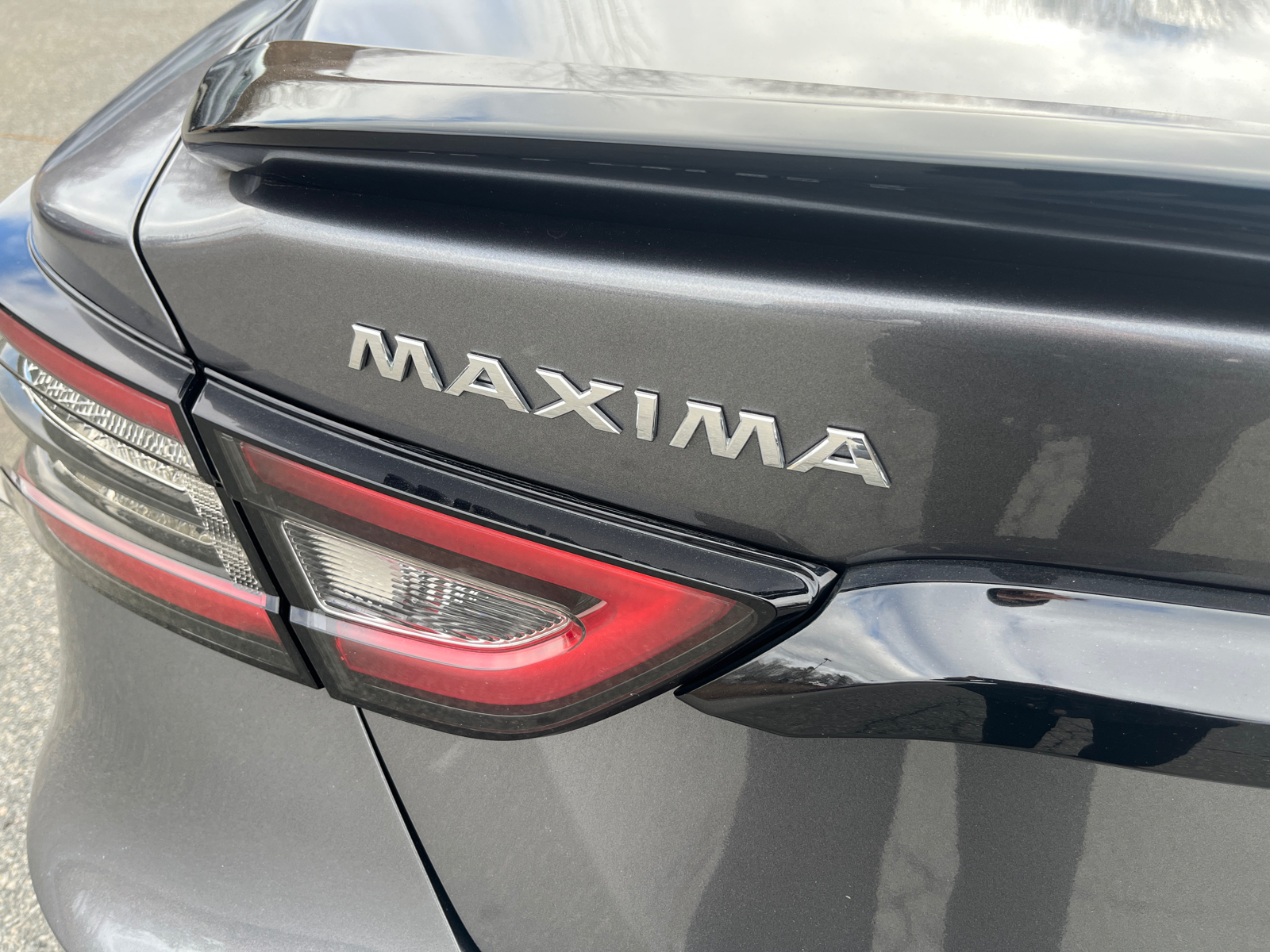 2021 Nissan Maxima SR 9