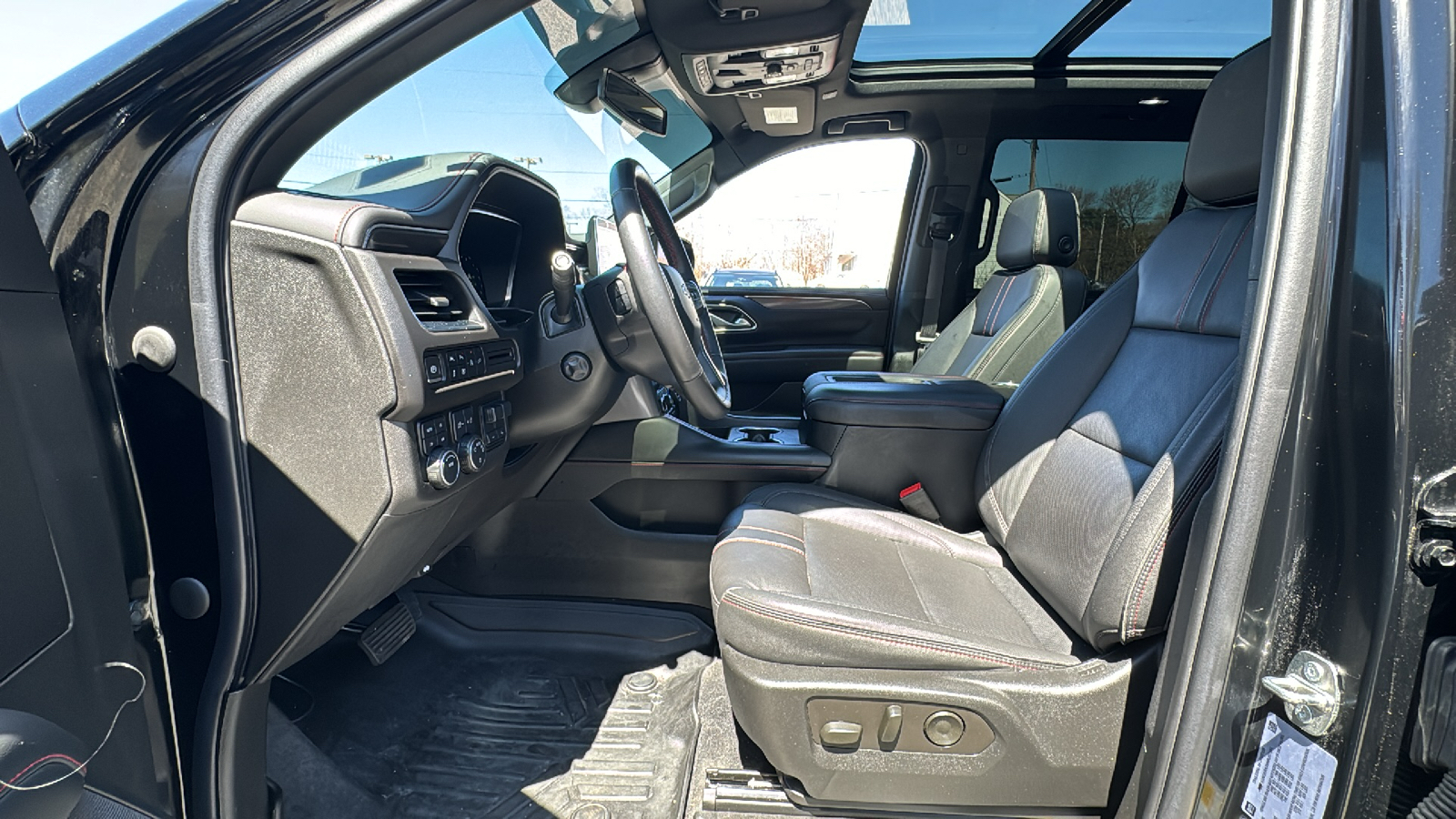 2022 Chevrolet Tahoe RST 25