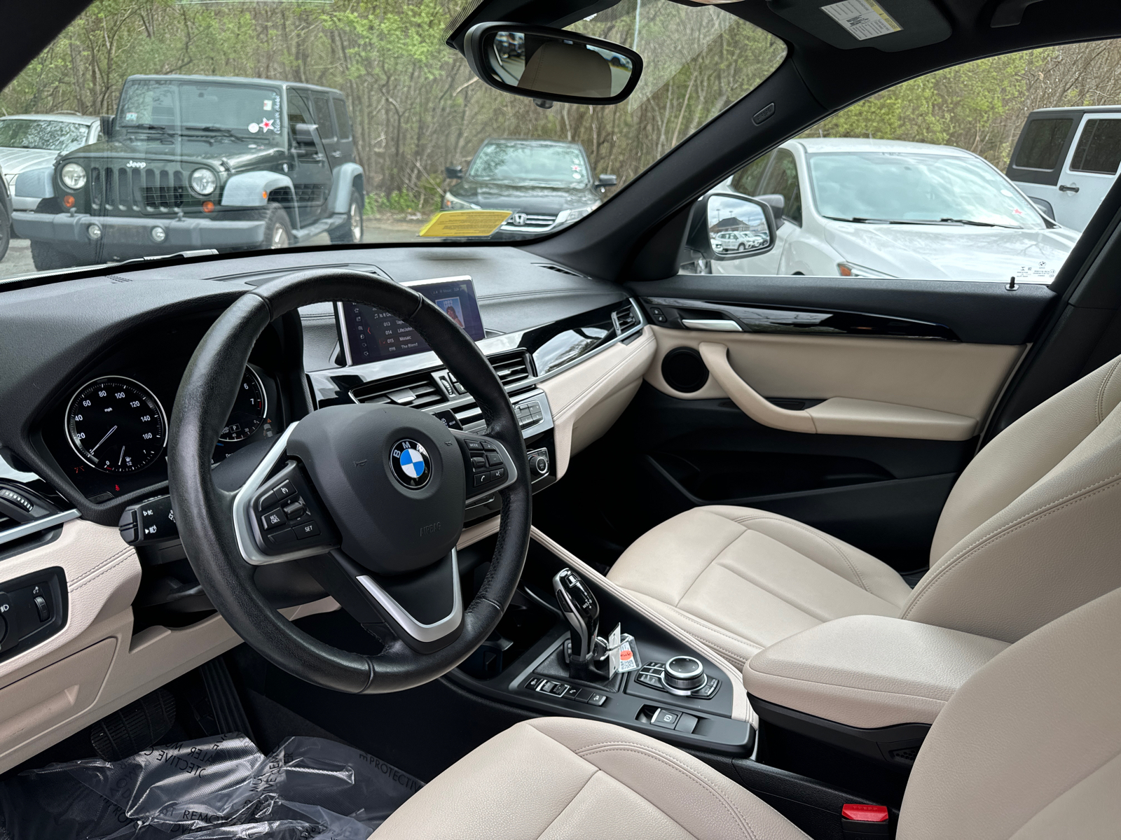 2021 BMW X1 xDrive28i 12