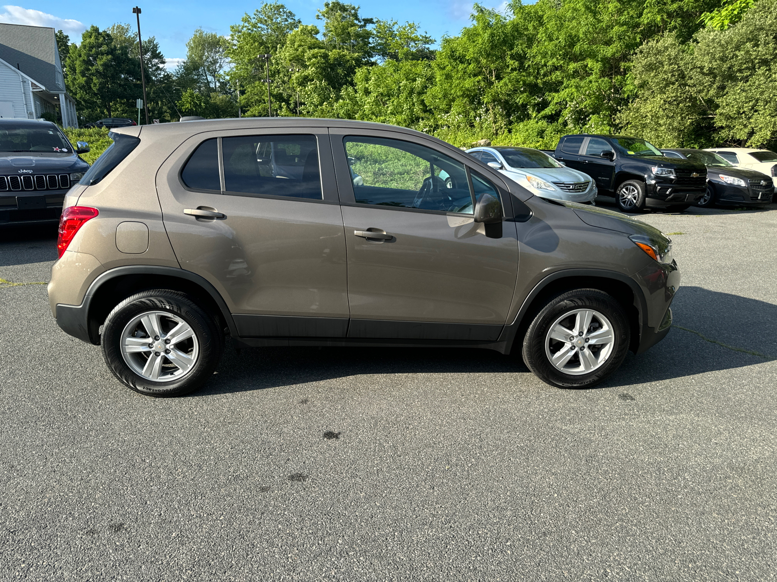 2022 Chevrolet Trax LS 7