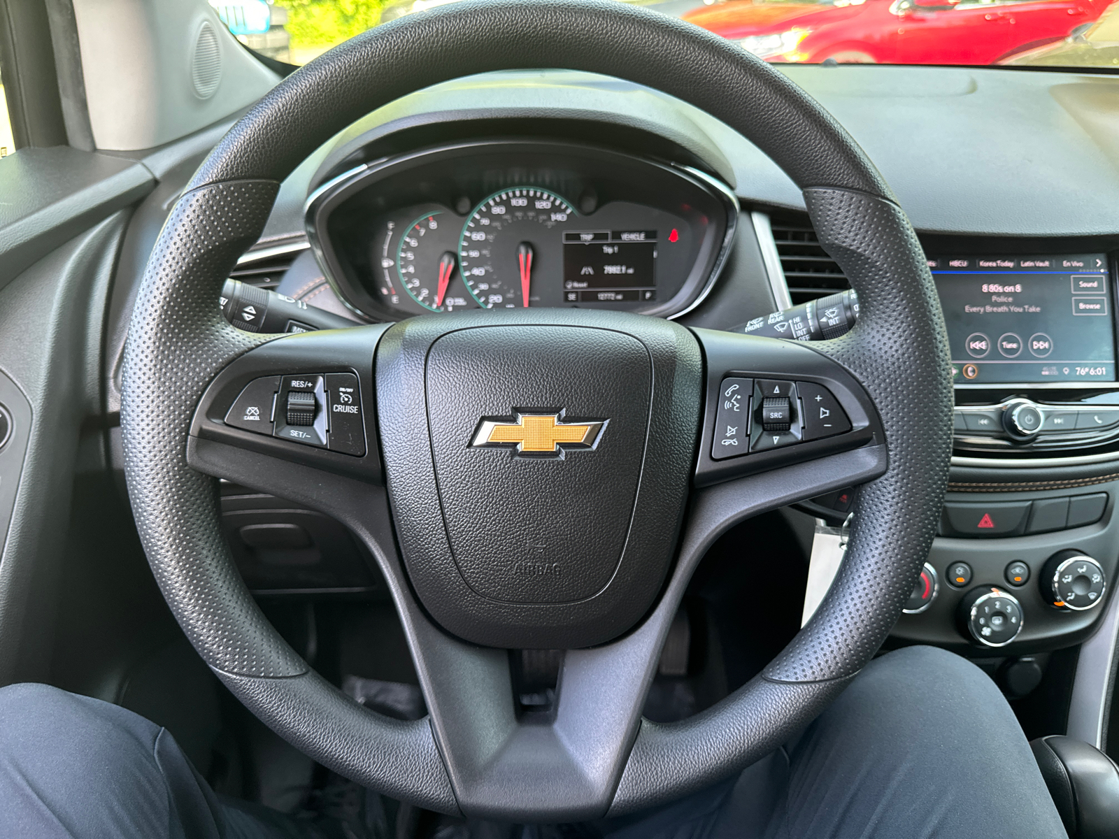 2022 Chevrolet Trax LS 16