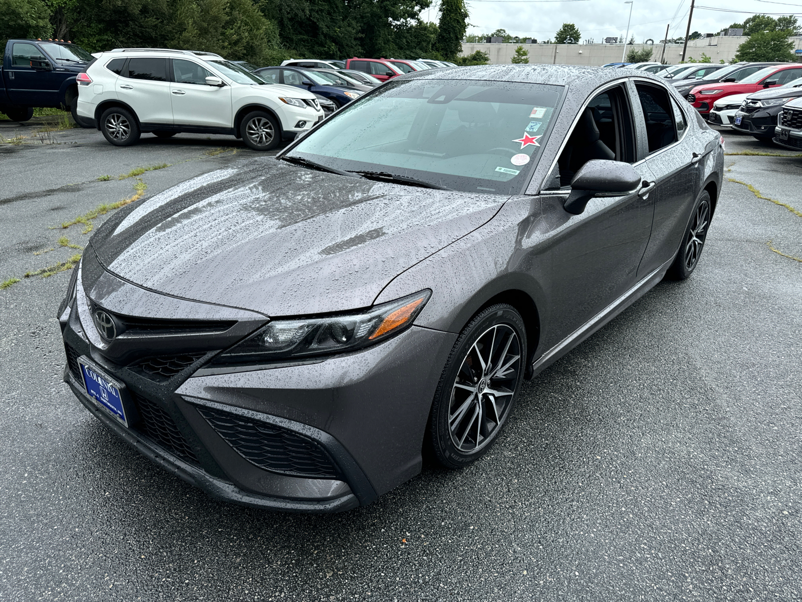 2021 Toyota Camry SE 2