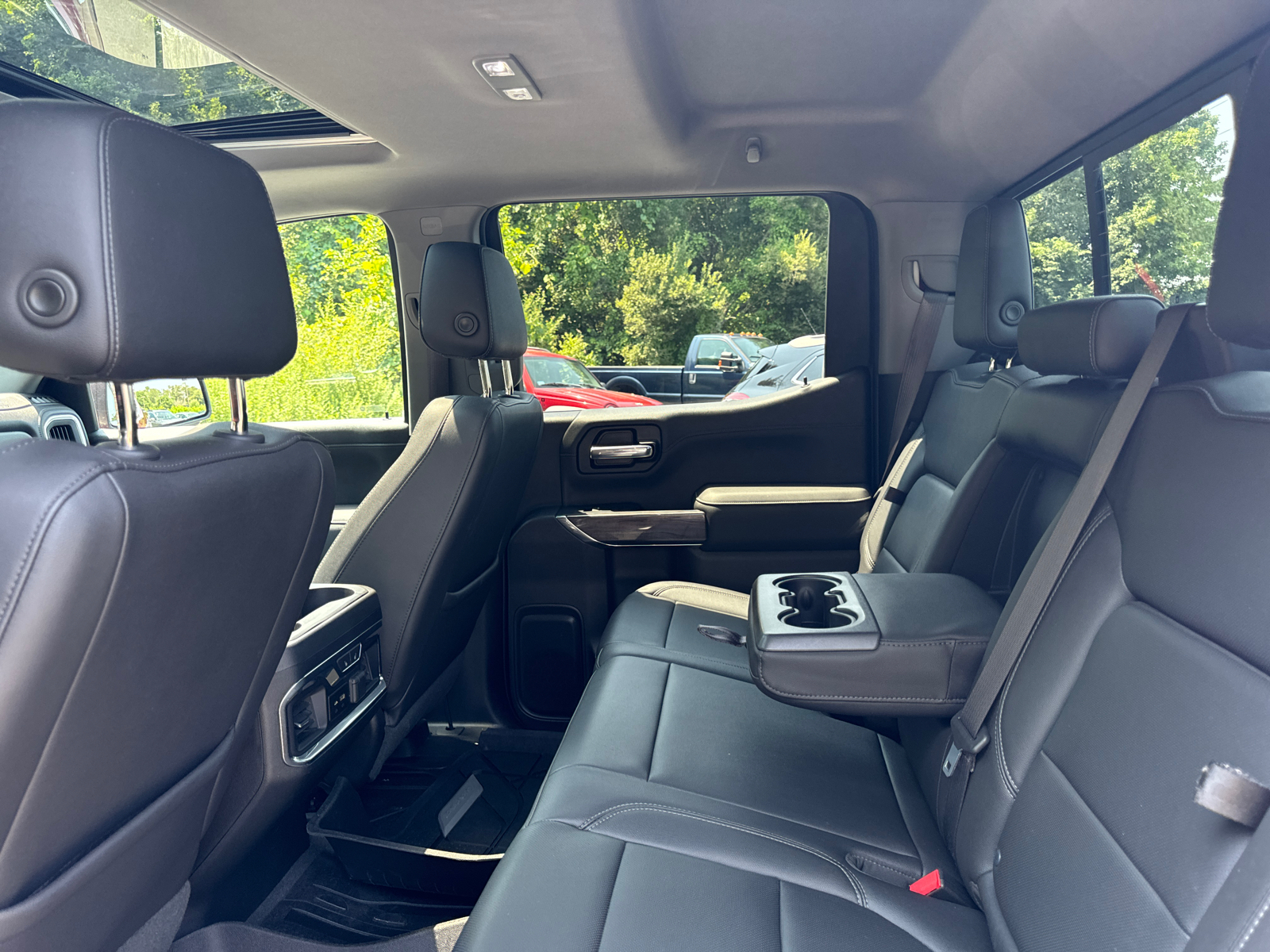 2019 Chevrolet Silverado 1500 LTZ 4WD Crew Cab 147 33