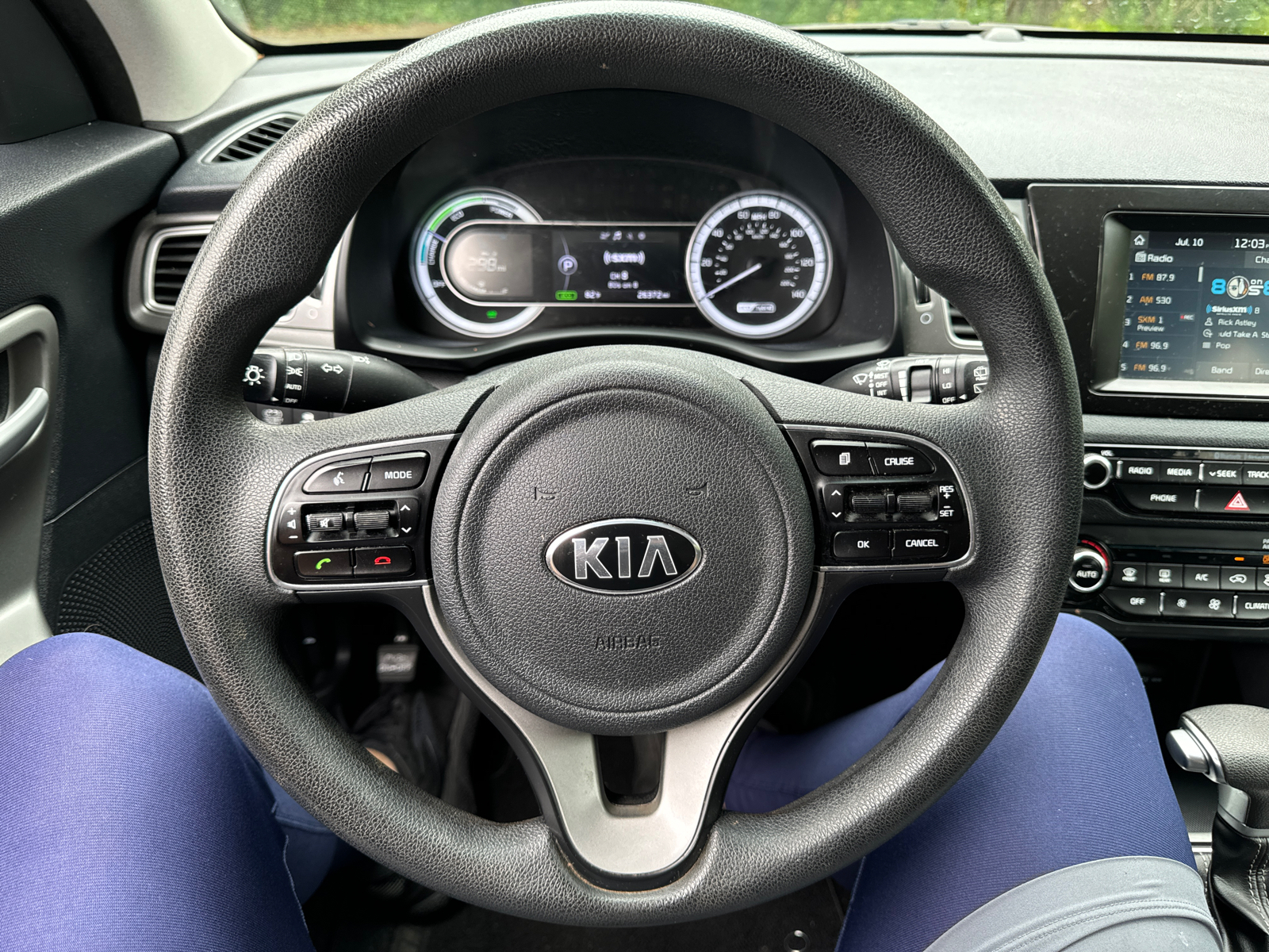 2019 Kia Niro LX 16