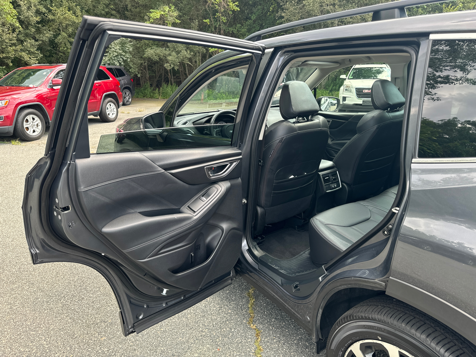 2021 Subaru Forester Limited 32