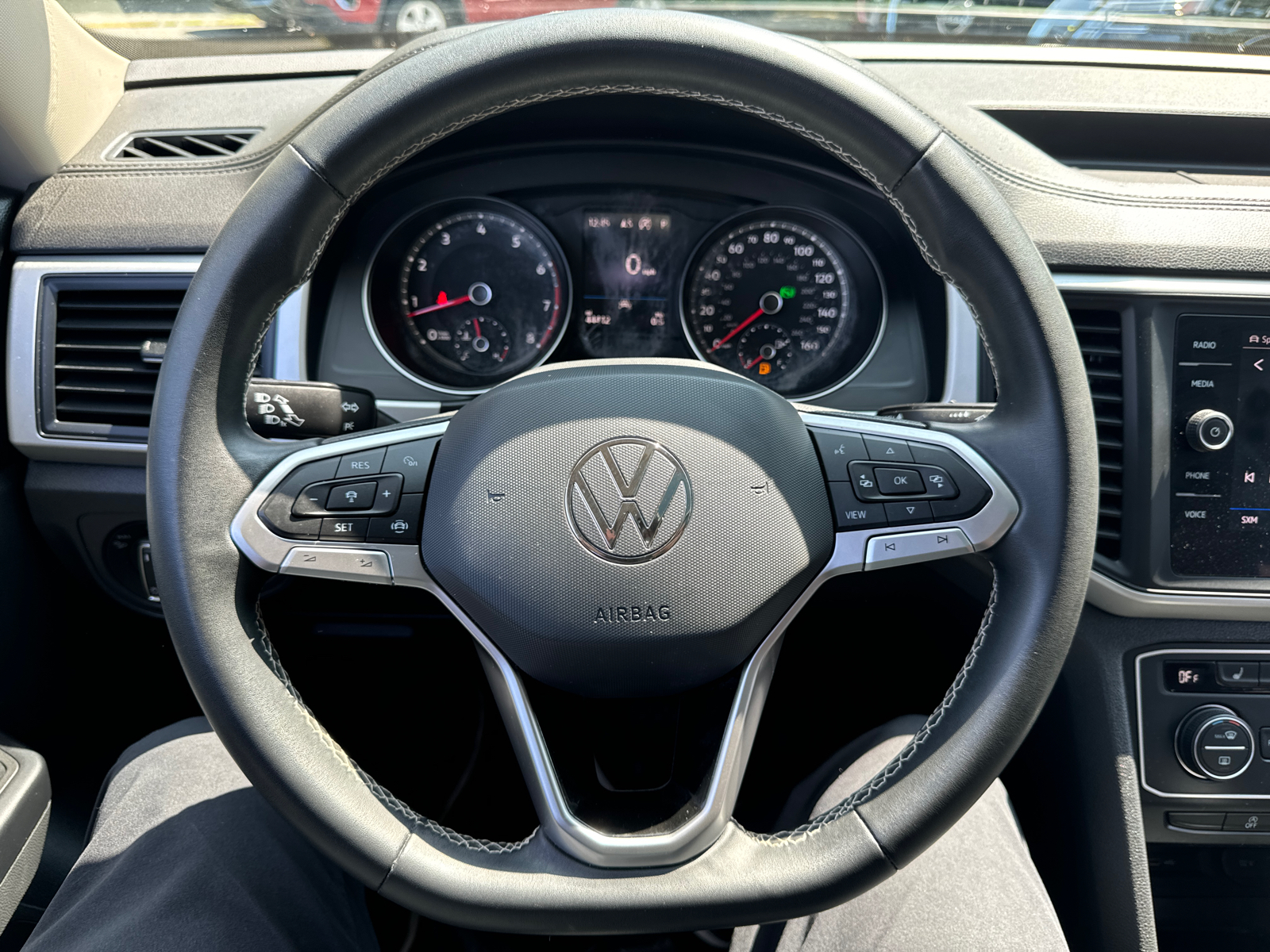 2021 Volkswagen Atlas 3.6L V6 SE w/Technology 17