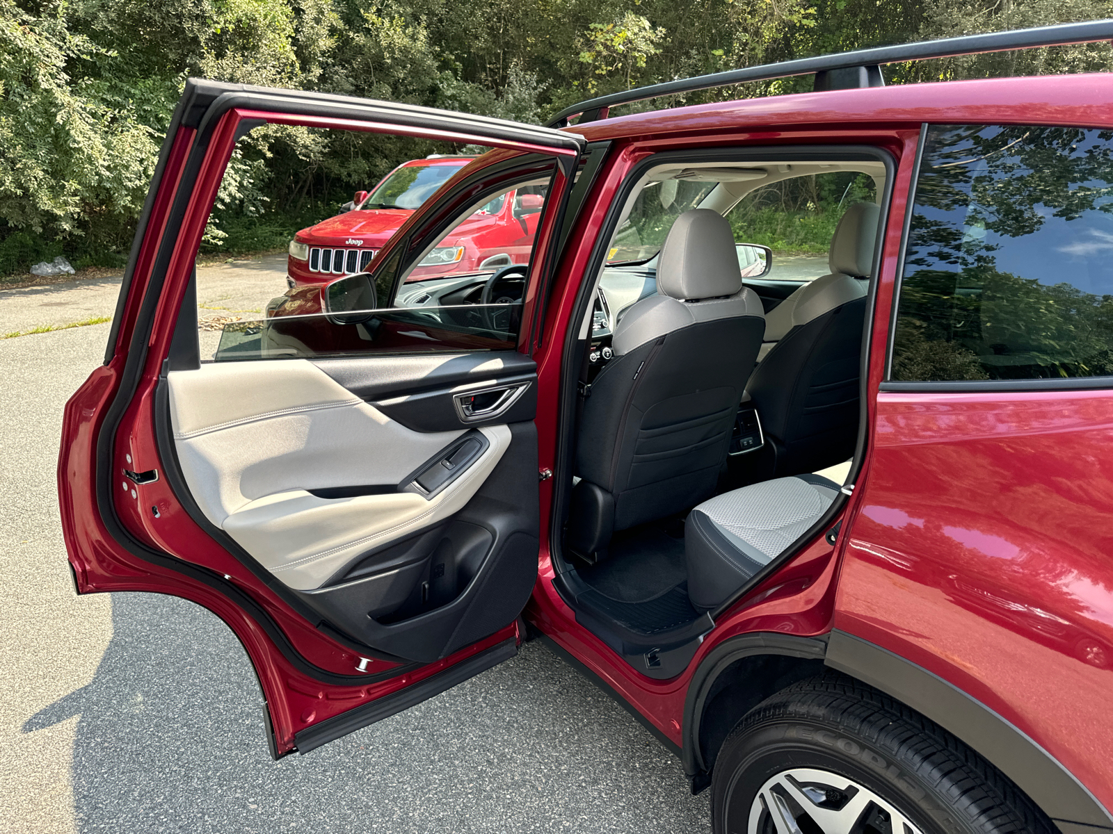 2023 Subaru Forester Premium 32