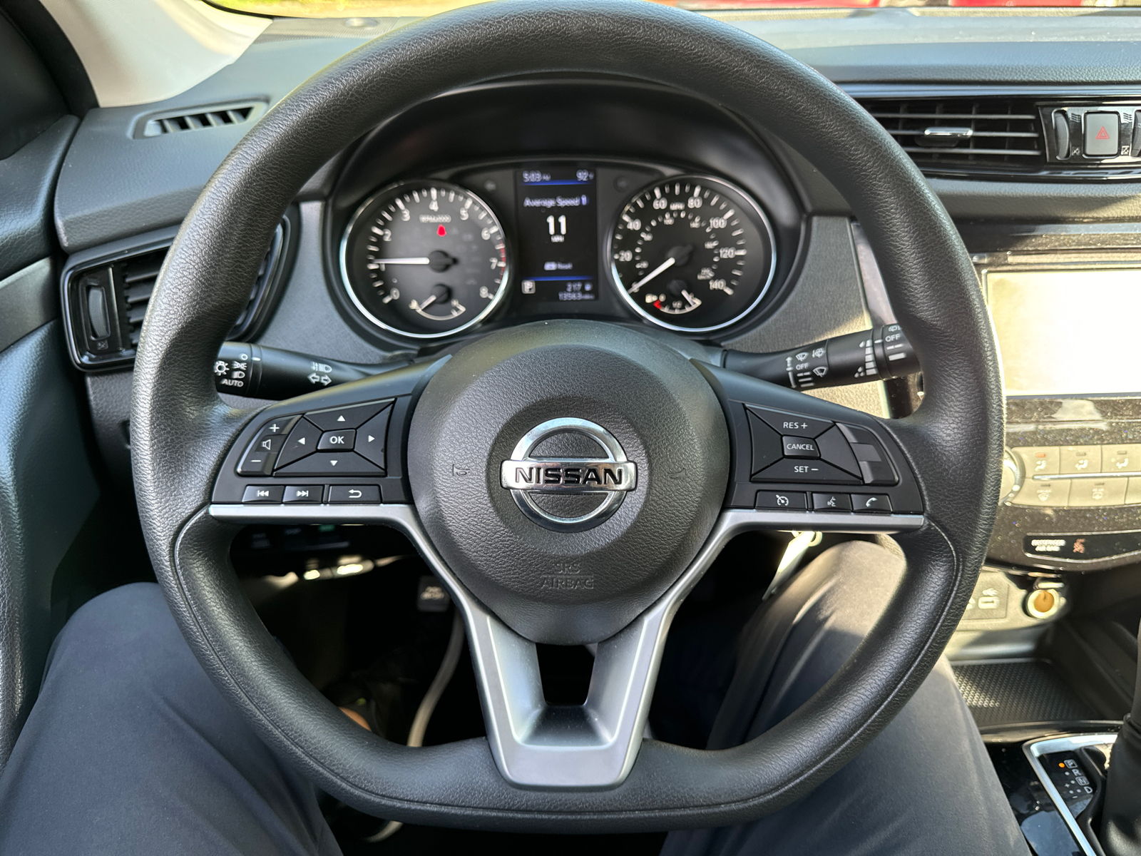 2021 Nissan Rogue Sport S 16