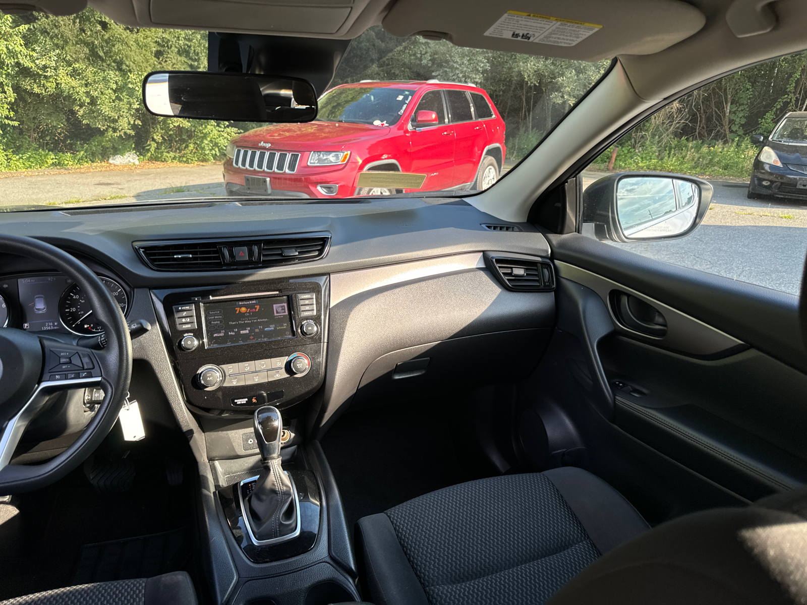 2021 Nissan Rogue Sport S 35