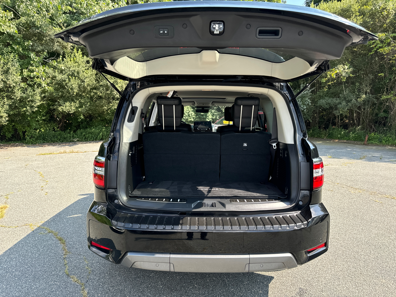 2021 Nissan Armada Platinum 41