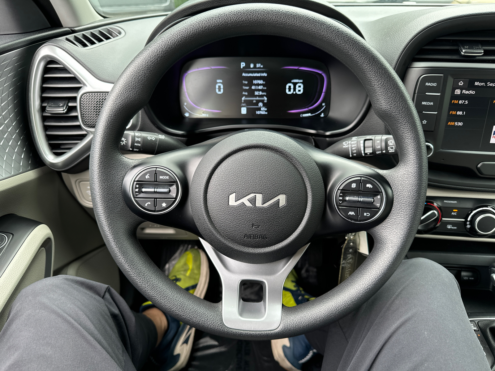 2024 Kia Soul LX 16