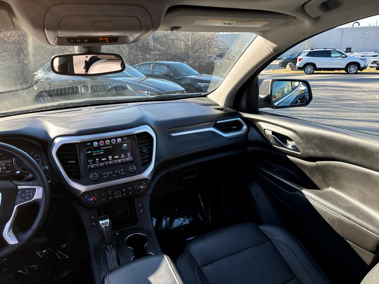 2017 GMC Acadia SLT 38