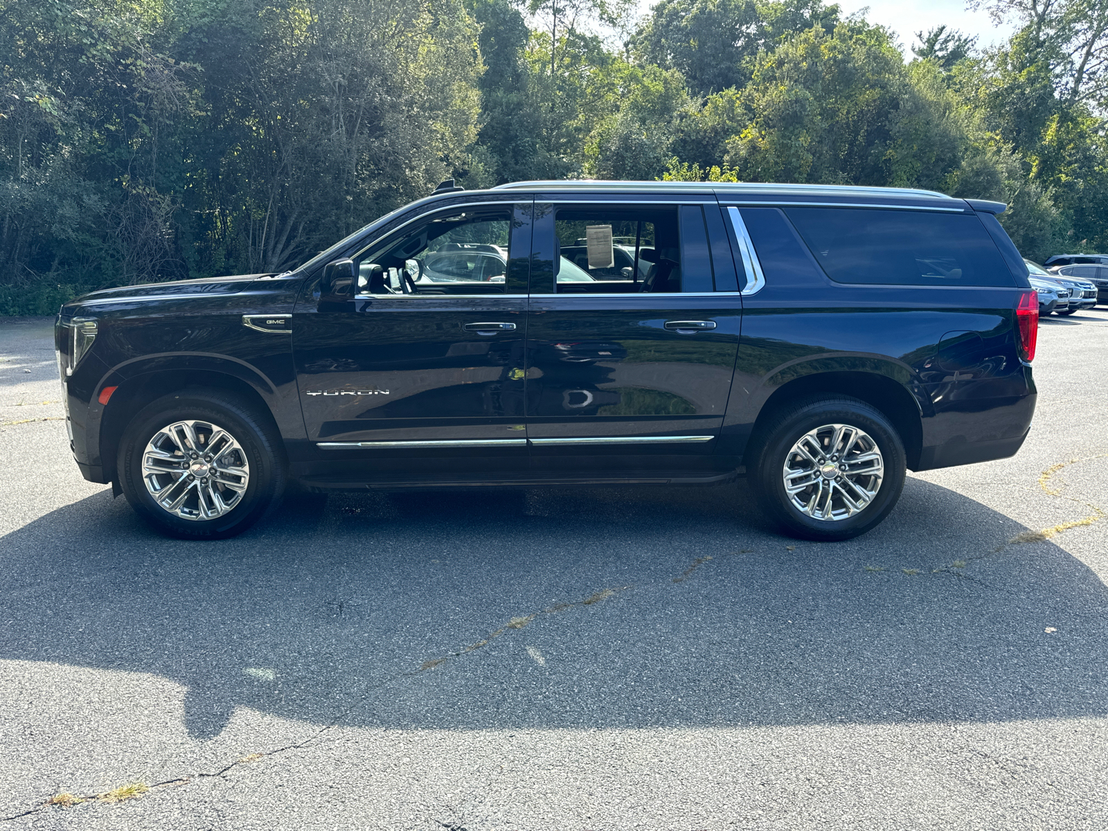 2022 GMC Yukon XL SLT 3