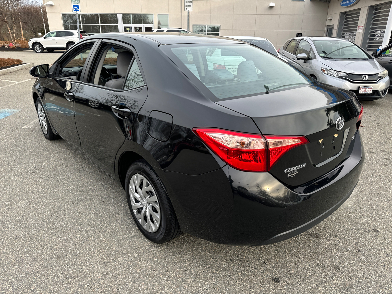 2018 Toyota Corolla LE 4