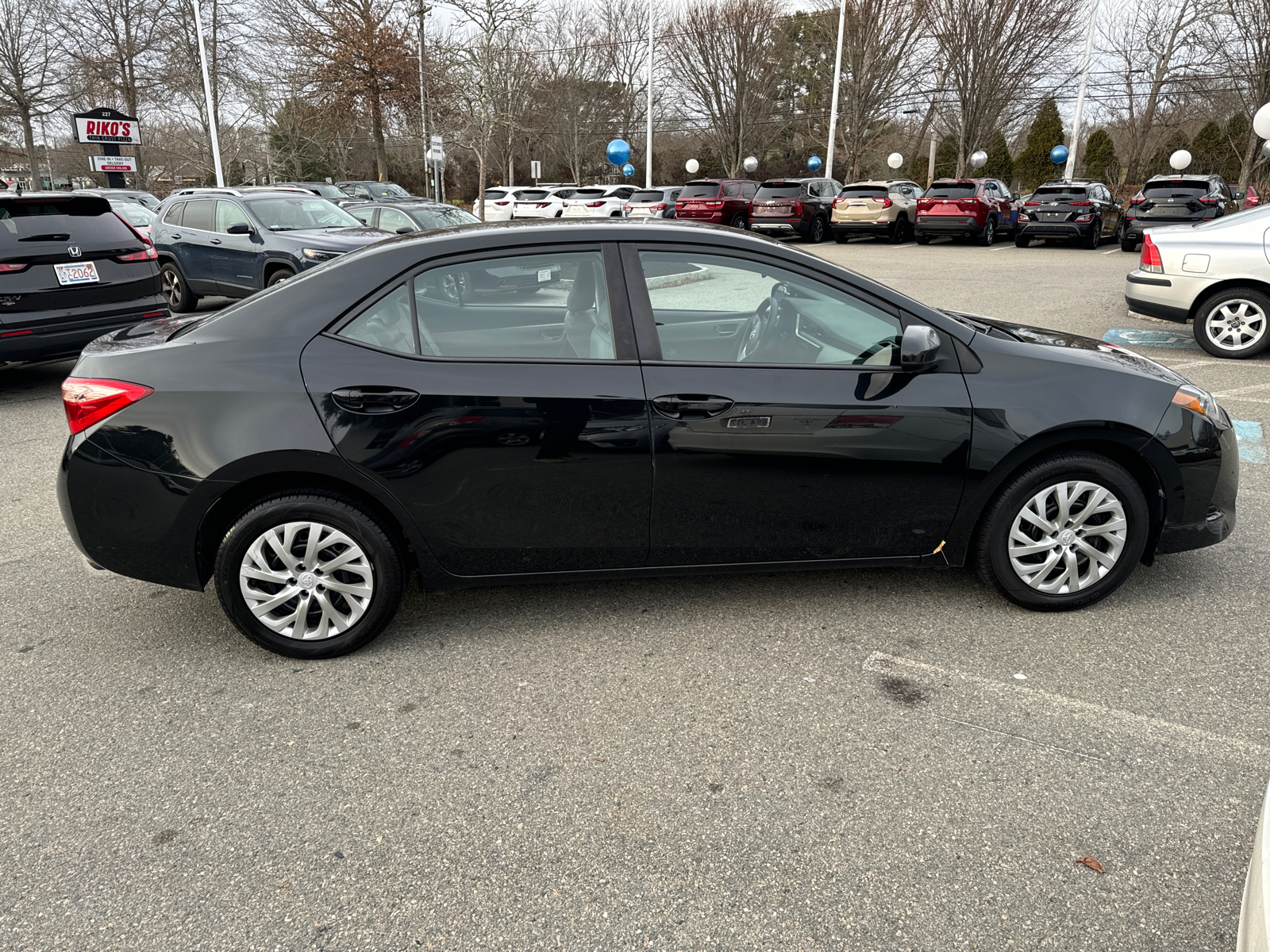 2018 Toyota Corolla LE 8