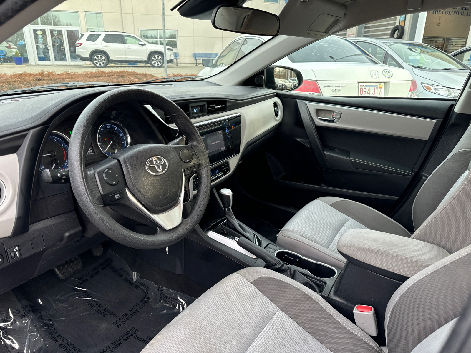 2018 Toyota Corolla LE 13