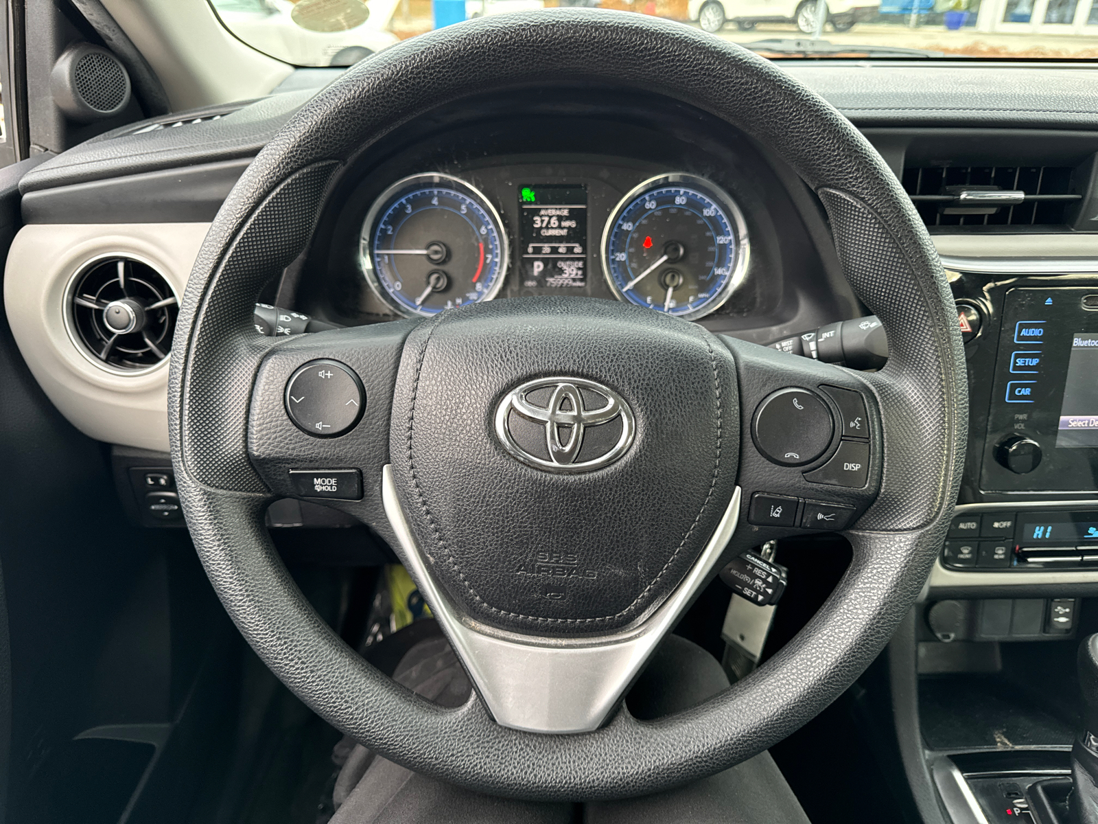 2018 Toyota Corolla LE 17