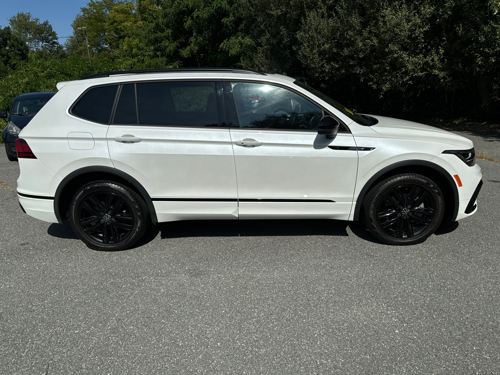 2022 Volkswagen Tiguan SE R-Line Black 7