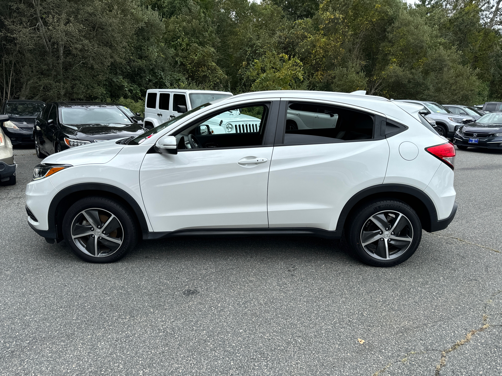 2022 Honda HR-V EX 3