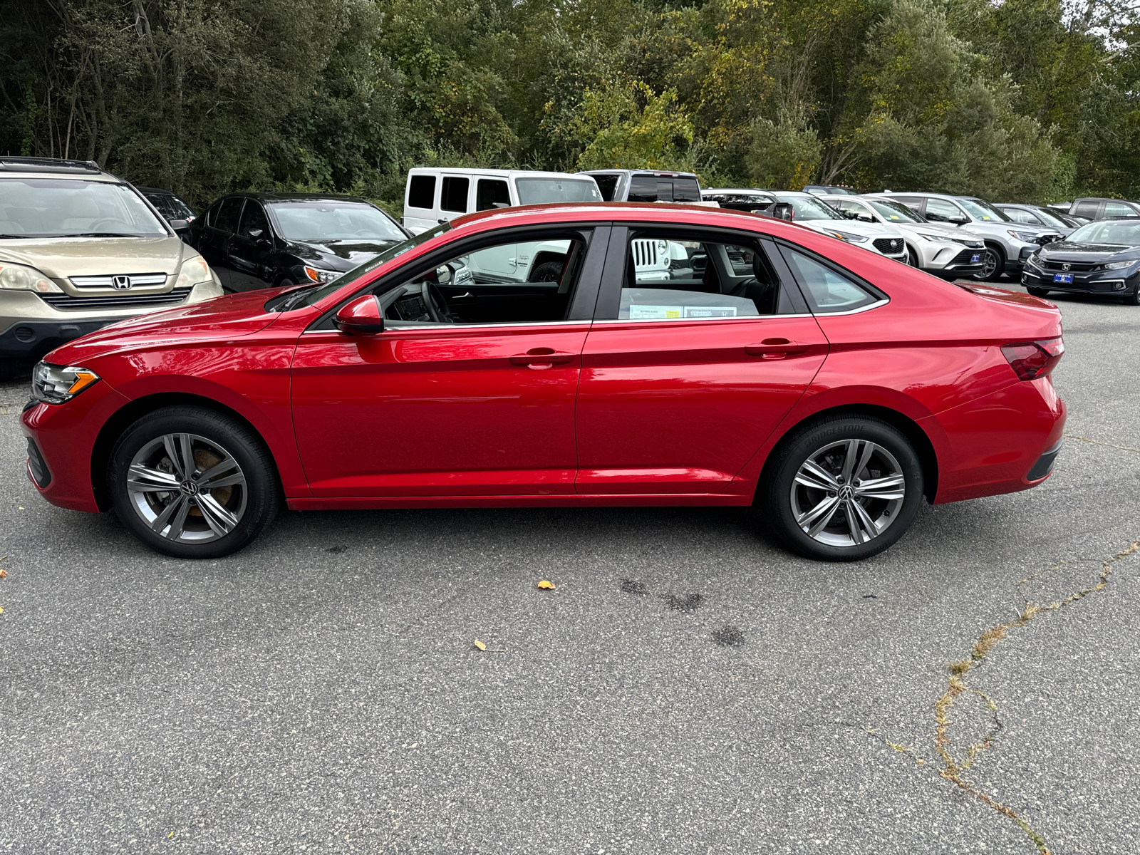 2023 Volkswagen Jetta SE 3