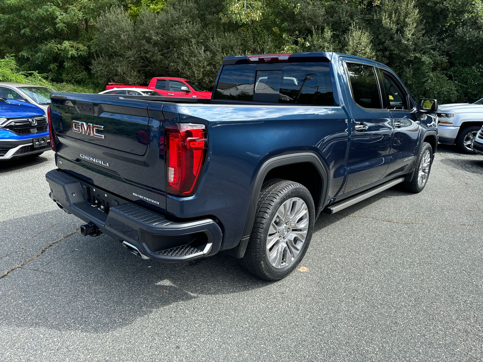 2022 GMC Sierra 1500 Limited Denali 4WD Crew Cab 147 6