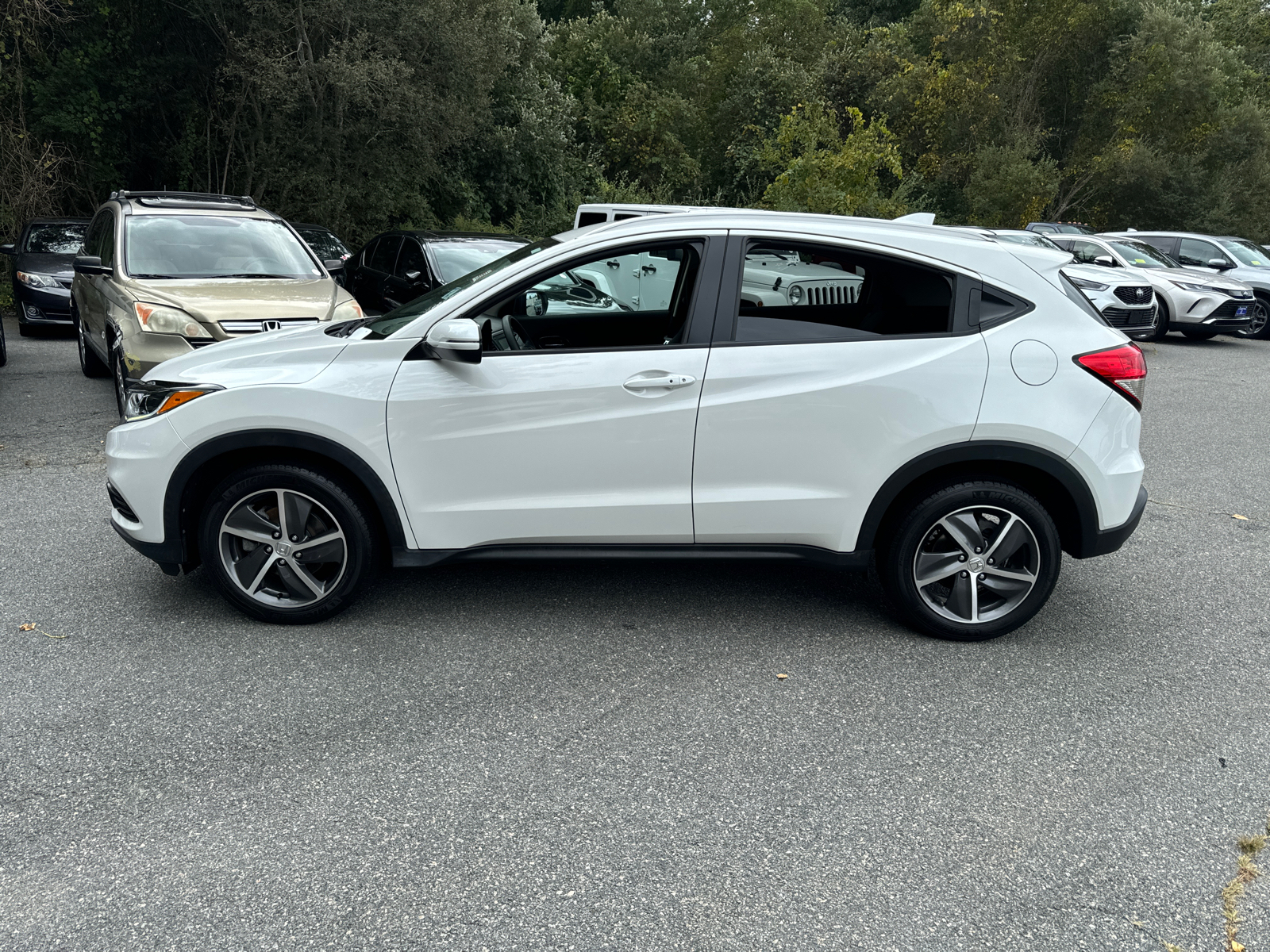 2021 Honda HR-V EX 3