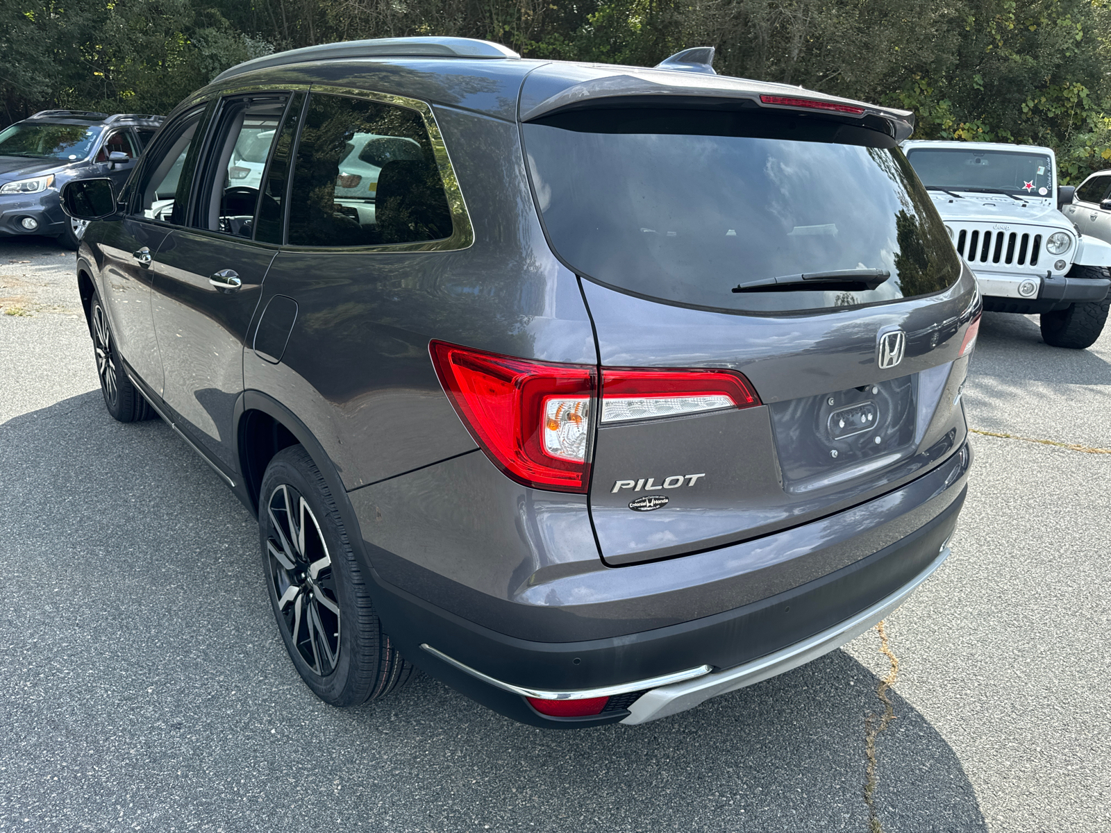 2021 Honda Pilot Touring 7-Passenger 4