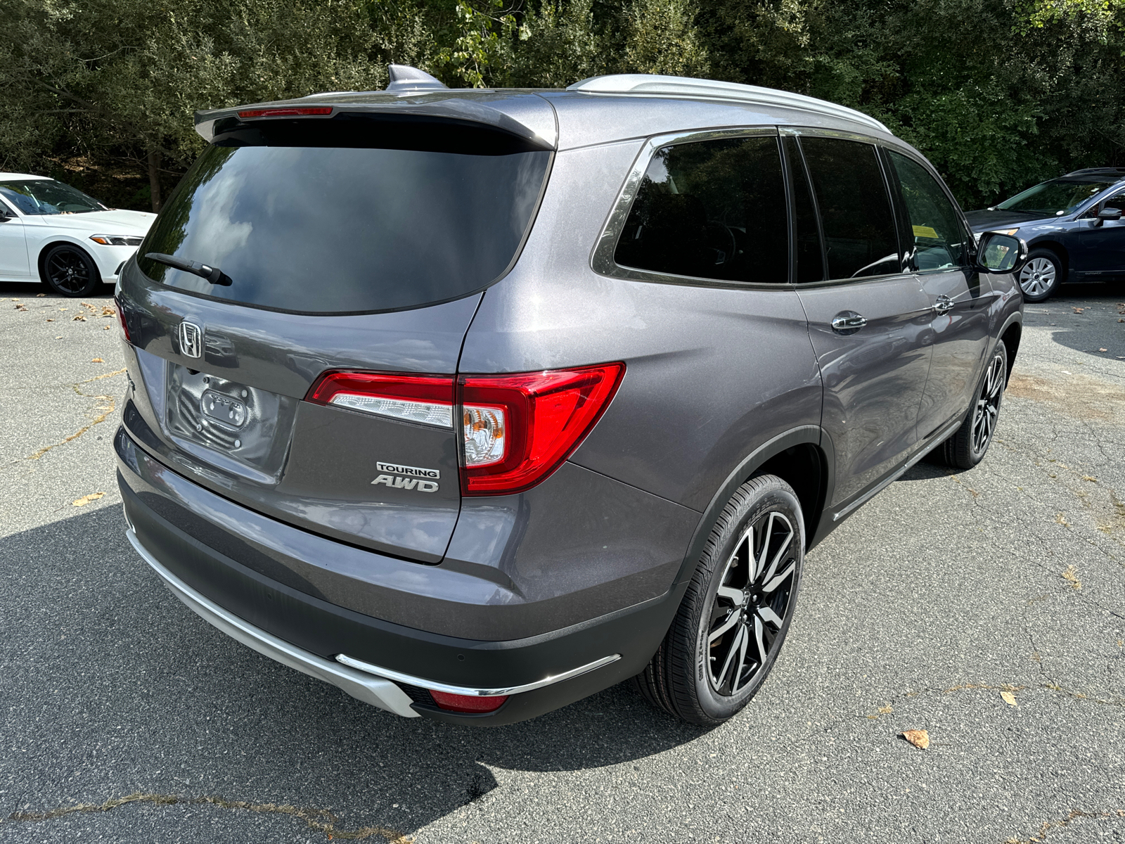 2021 Honda Pilot Touring 7-Passenger 6