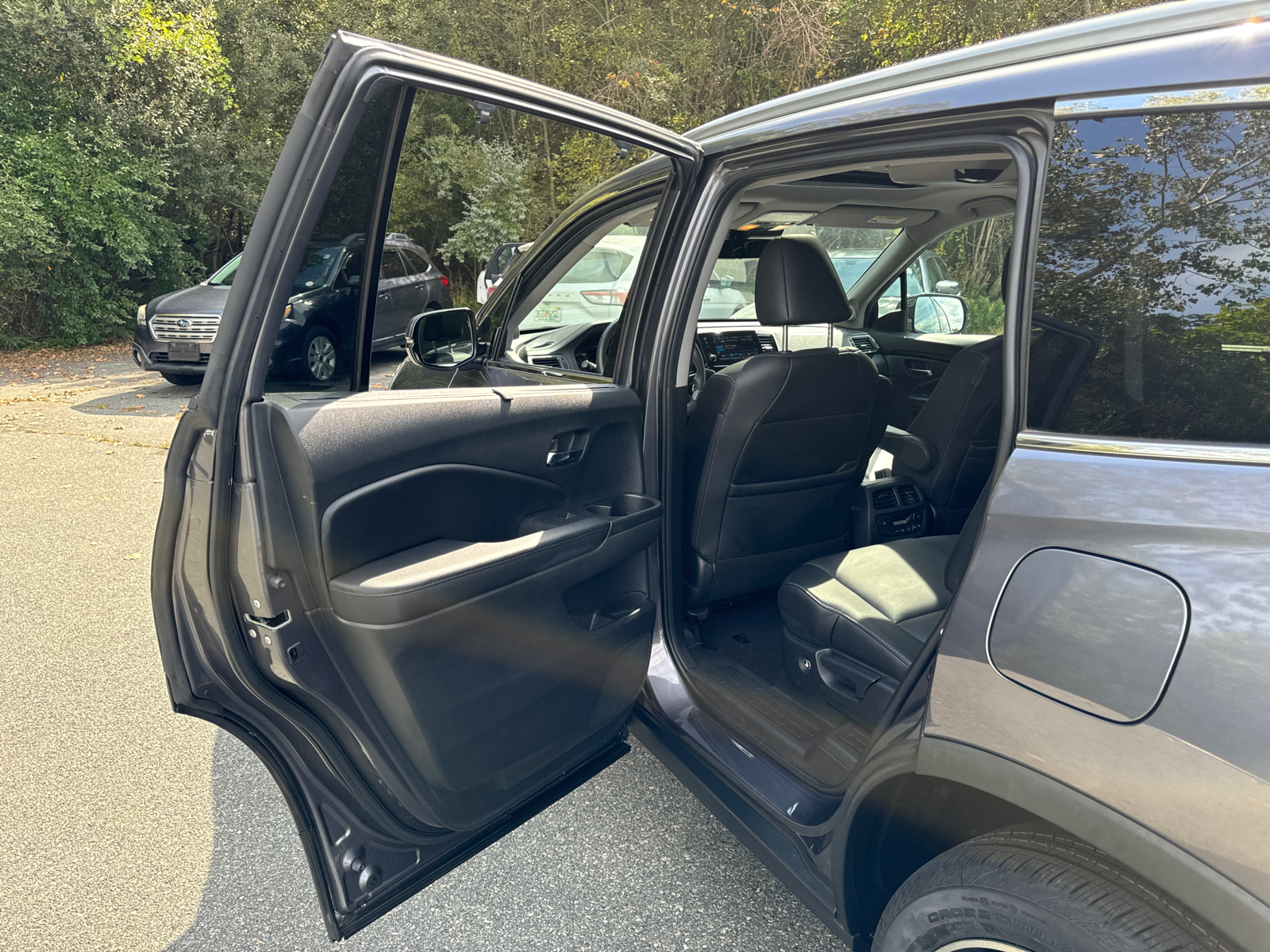 2021 Honda Pilot Touring 7-Passenger 31