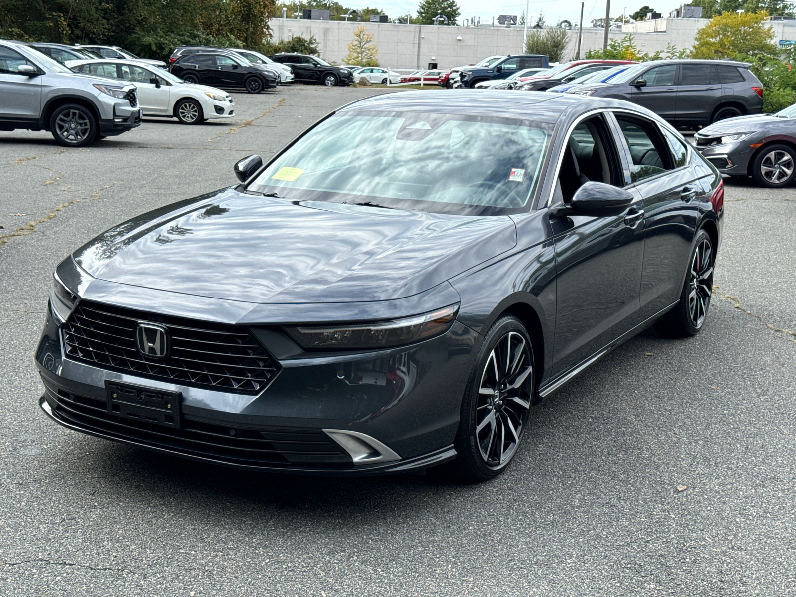 2023 Honda Accord Hybrid Touring 1