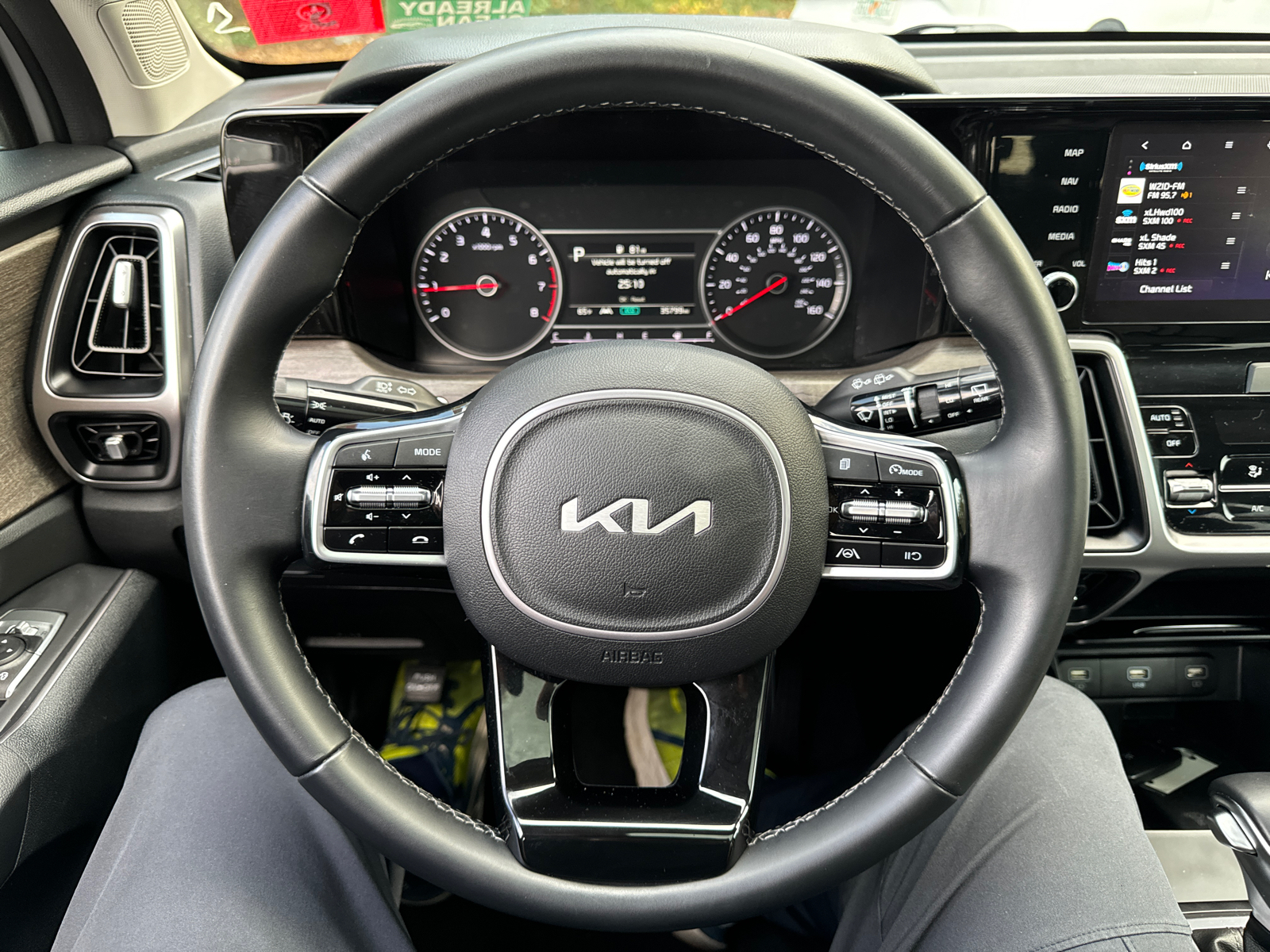 2022 Kia Sorento X-Line S 17