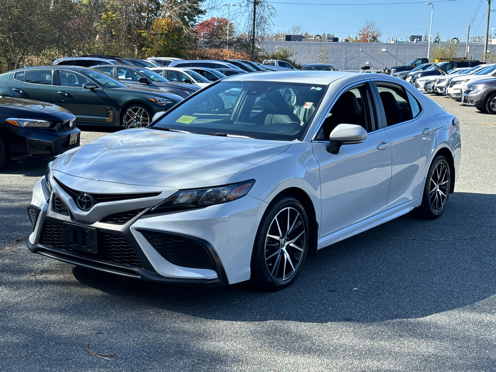 2022 Toyota Camry SE 1